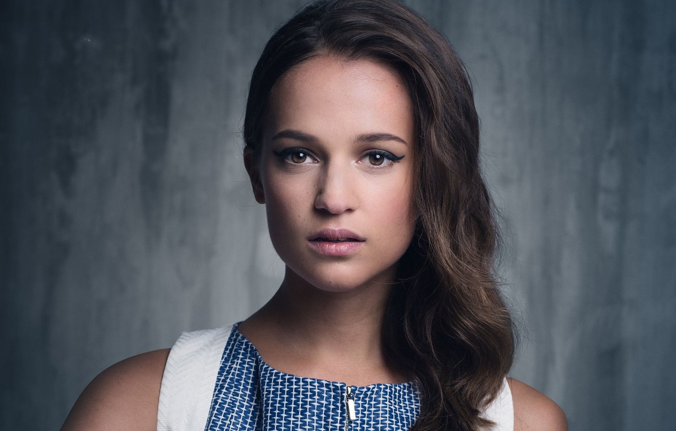 Alicia Vikander Wallpapers