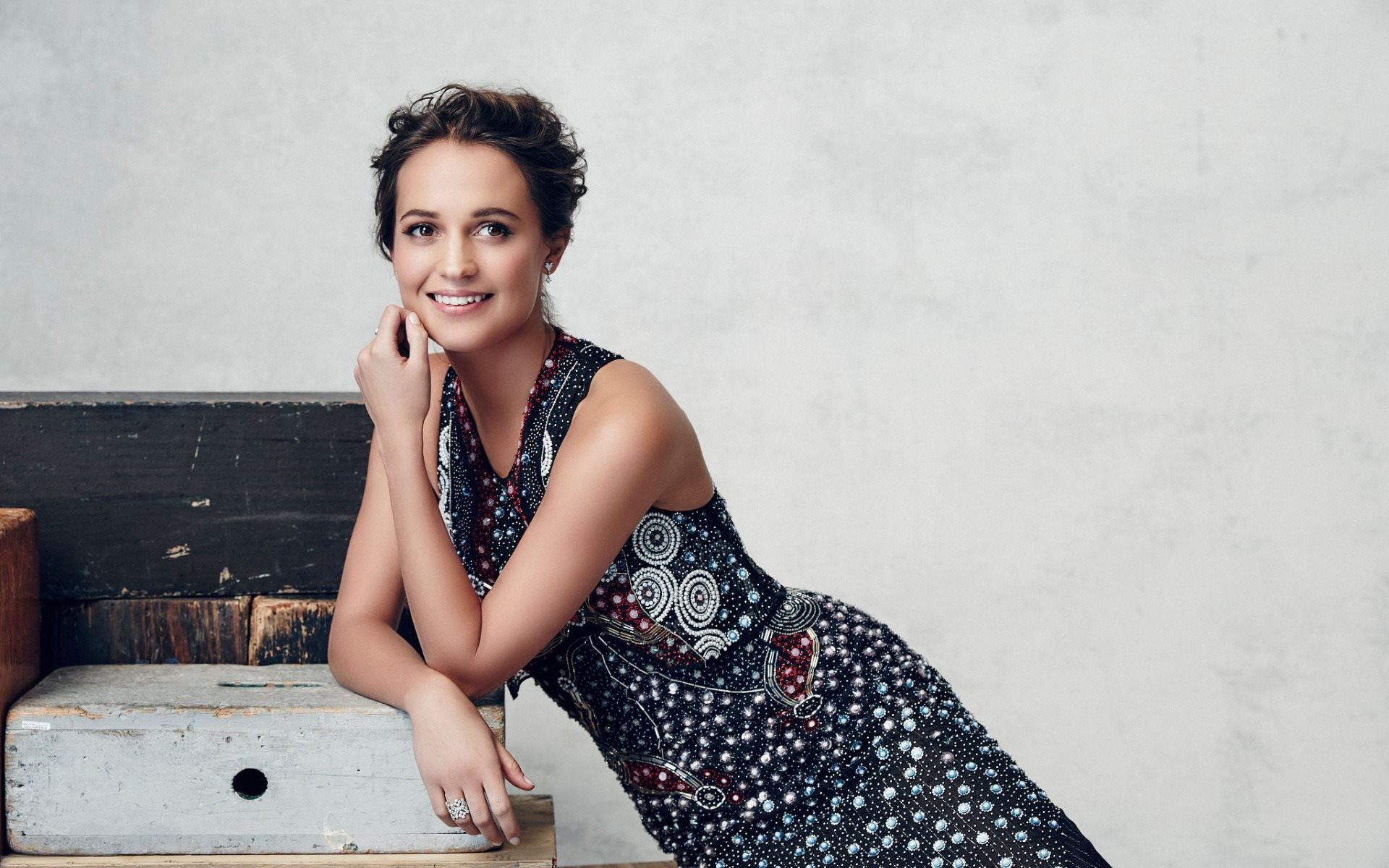 Alicia Vikander 2017 Photoshoot Wallpapers