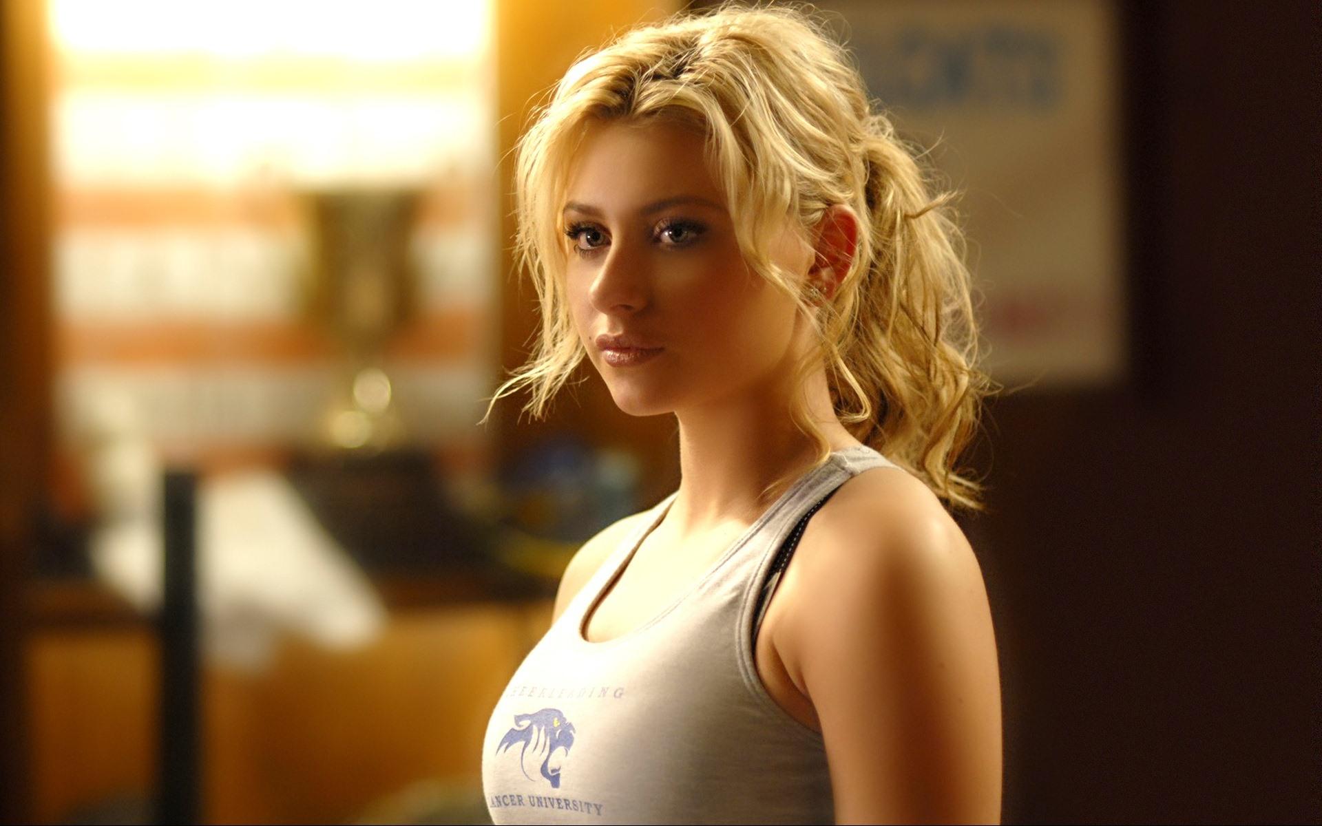 Alyson Michalka Wallpapers