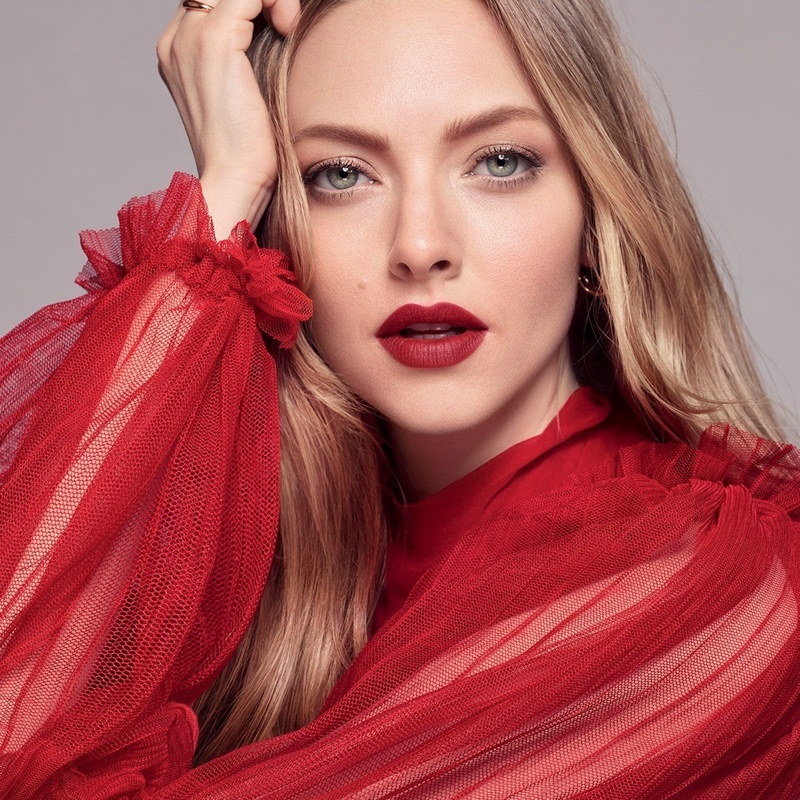 Amanda Seyfried Face 2021 Wallpapers