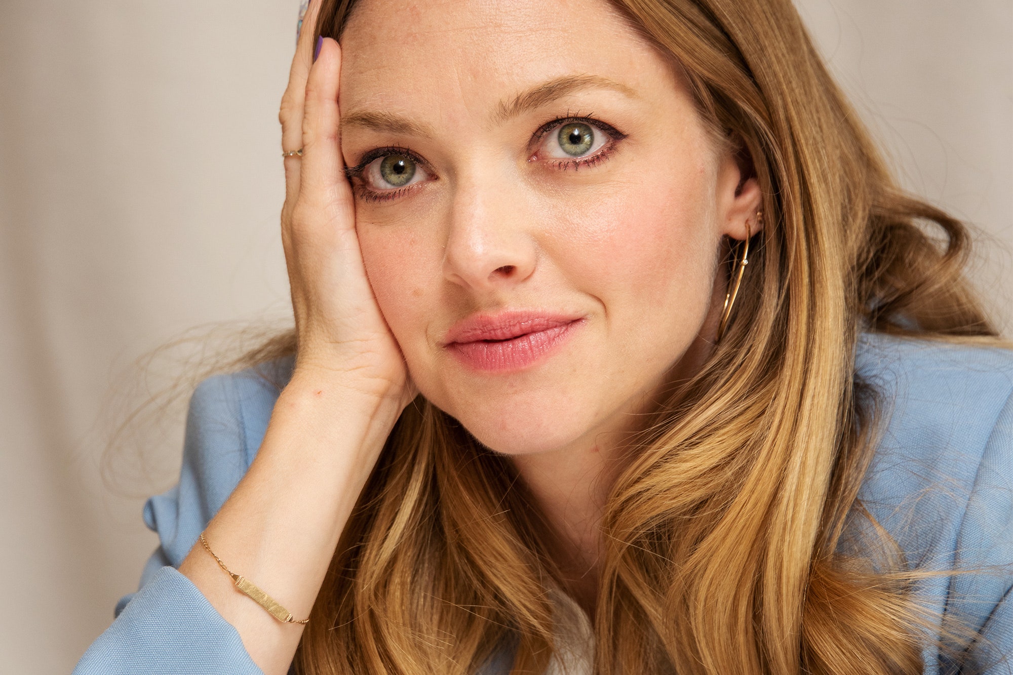 Amanda Seyfried Face 2021 Wallpapers