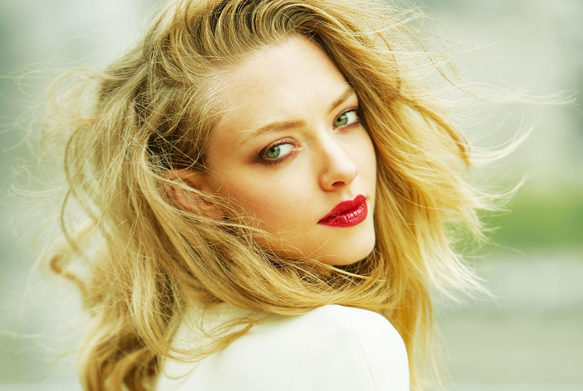 Amanda Seyfried Vogue Magazine Wallpapers