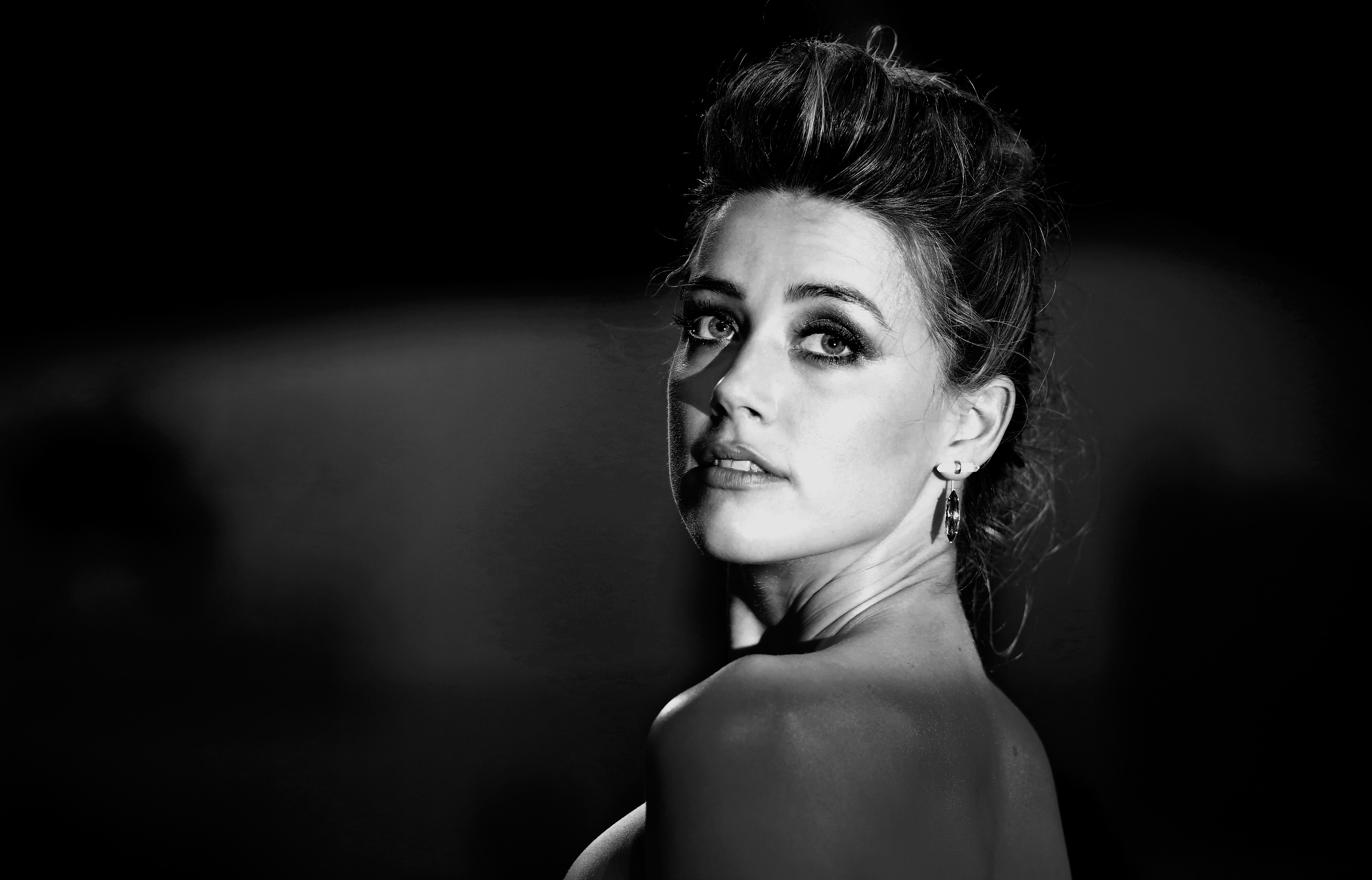 Amber Heard 2017 Wallpapers