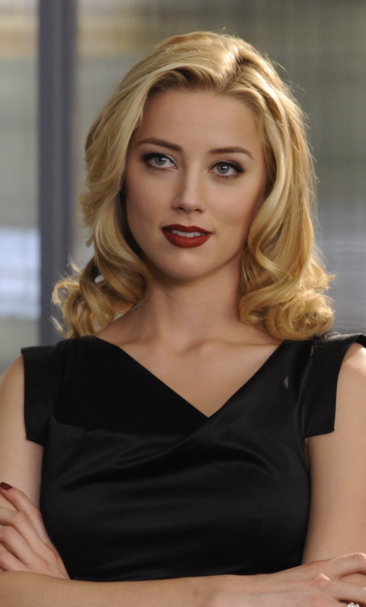 Amber Heard Black Dress Monochrome Wallpapers