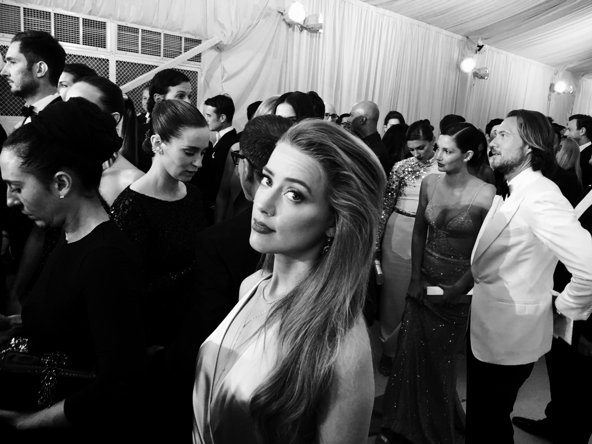 Amber Heard Black Dress Monochrome Wallpapers