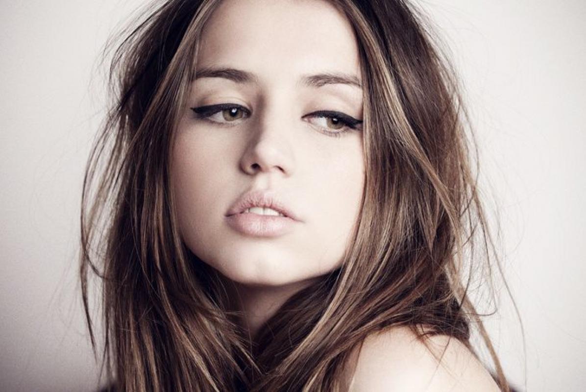 Ana De Armas Hot Wallpapers