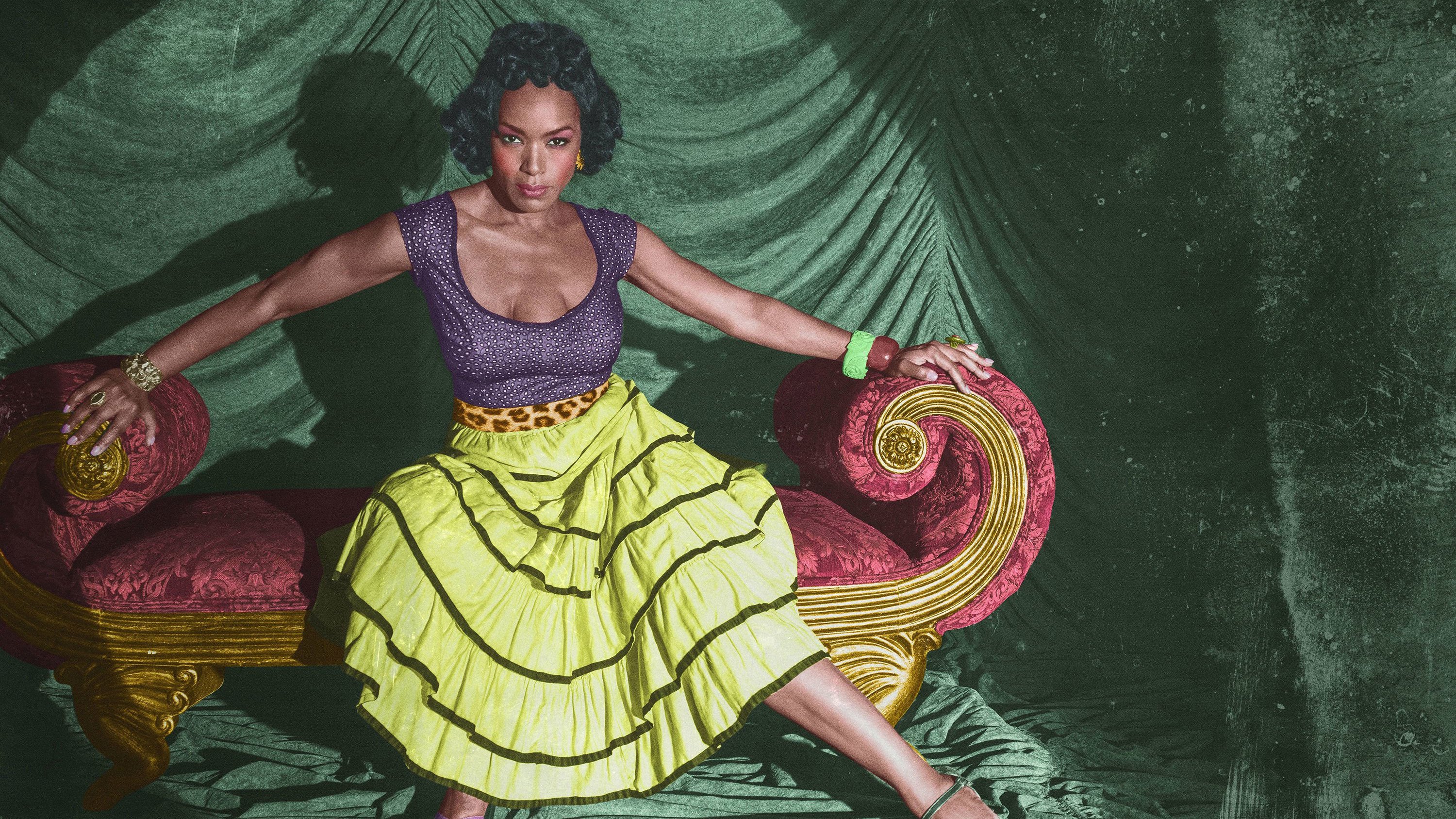 Angela Bassett Wallpapers