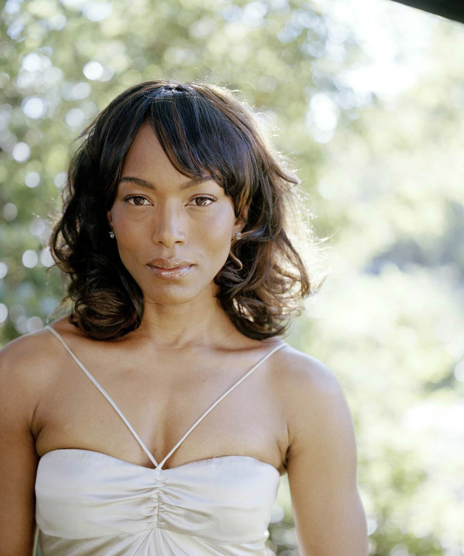 Angela Bassett Wallpapers