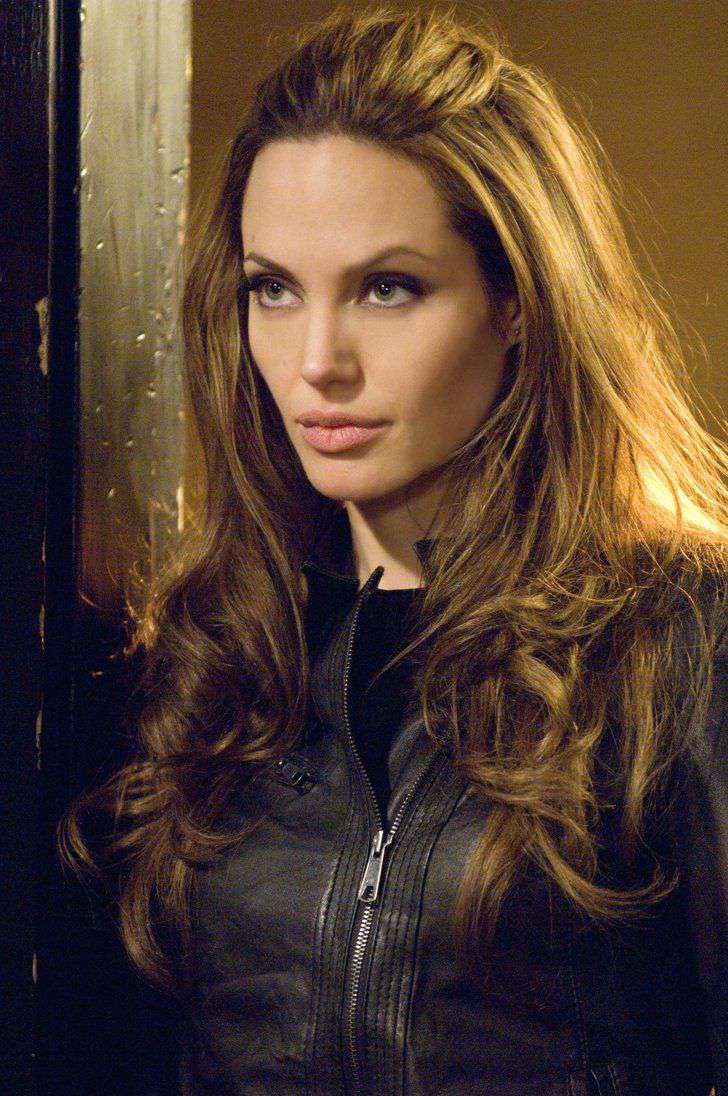 Angelina Jolie Wallpapers