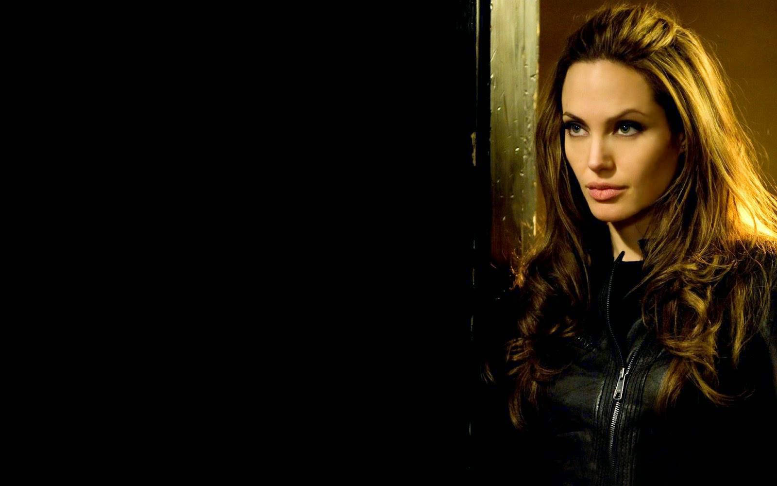 Angelina Jolie Wallpapers