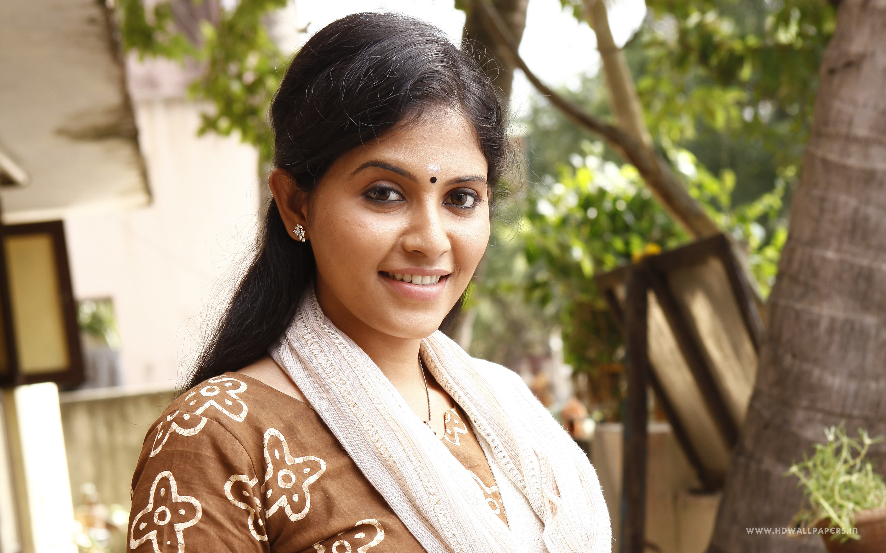 Anjali Wallpapers