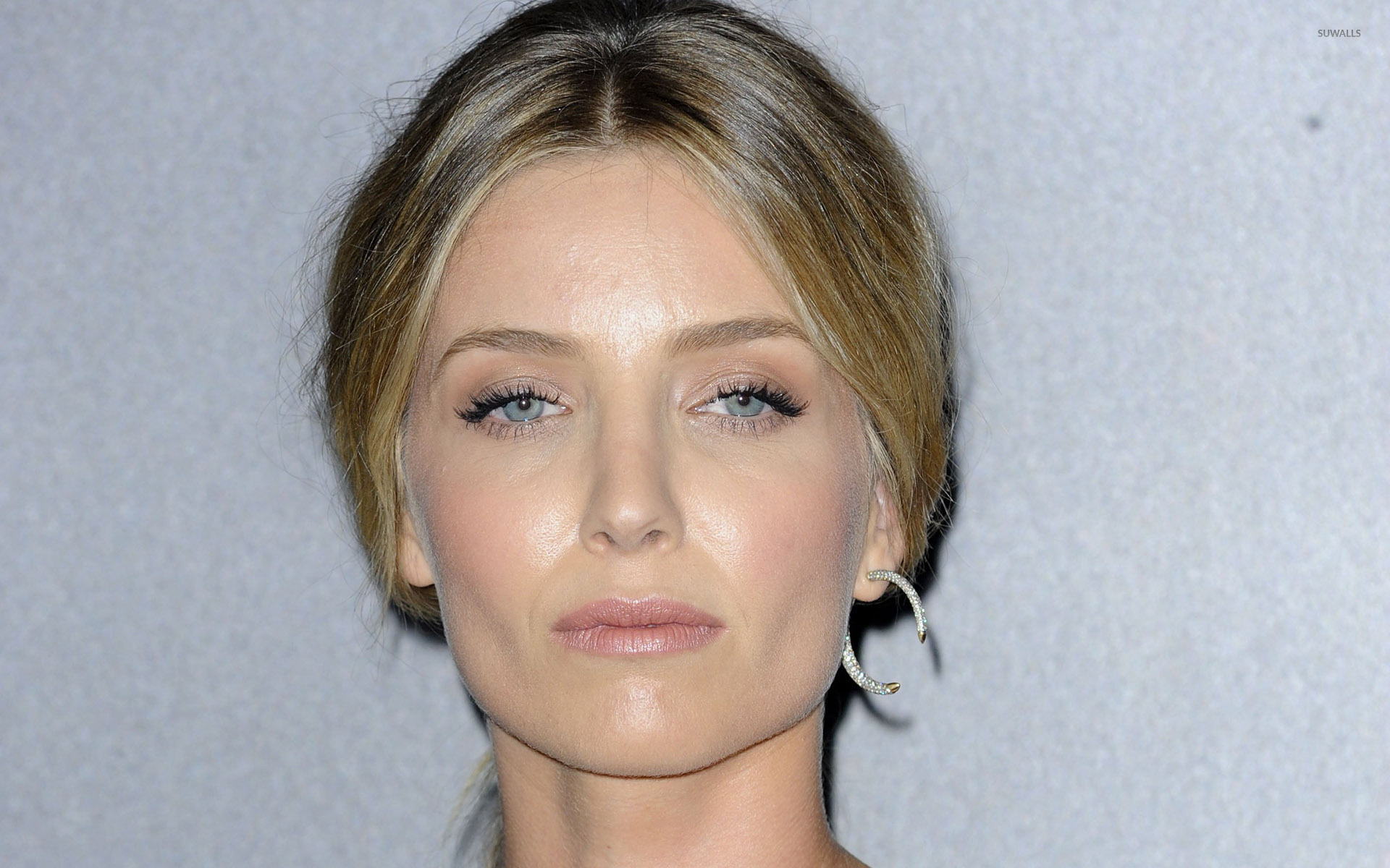 Annabelle Wallis Wallpapers