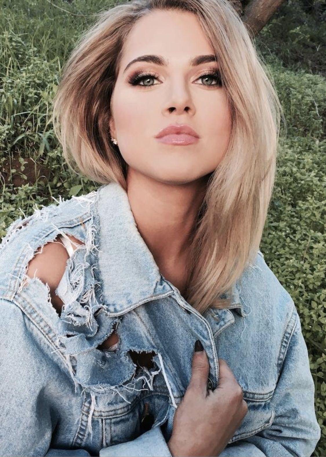Anne Winters 2019 Wallpapers