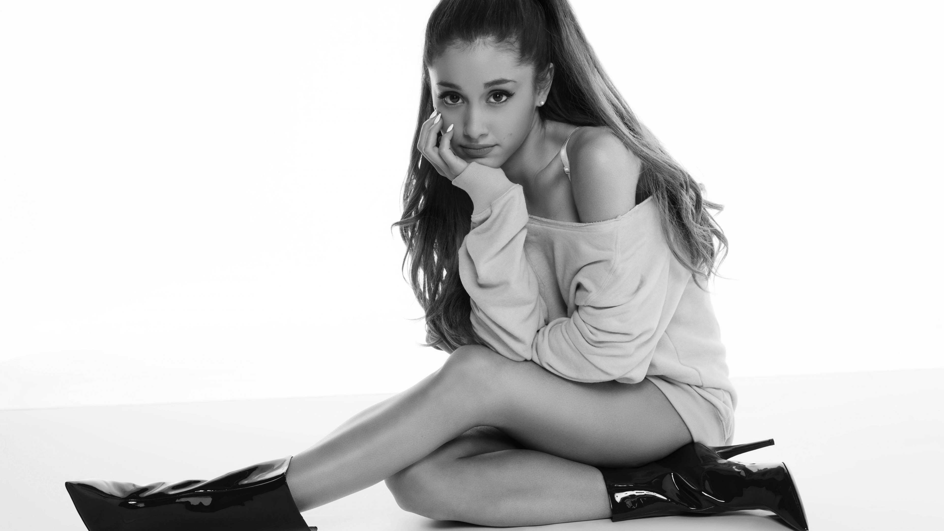 ariana grande 2020 Wallpapers