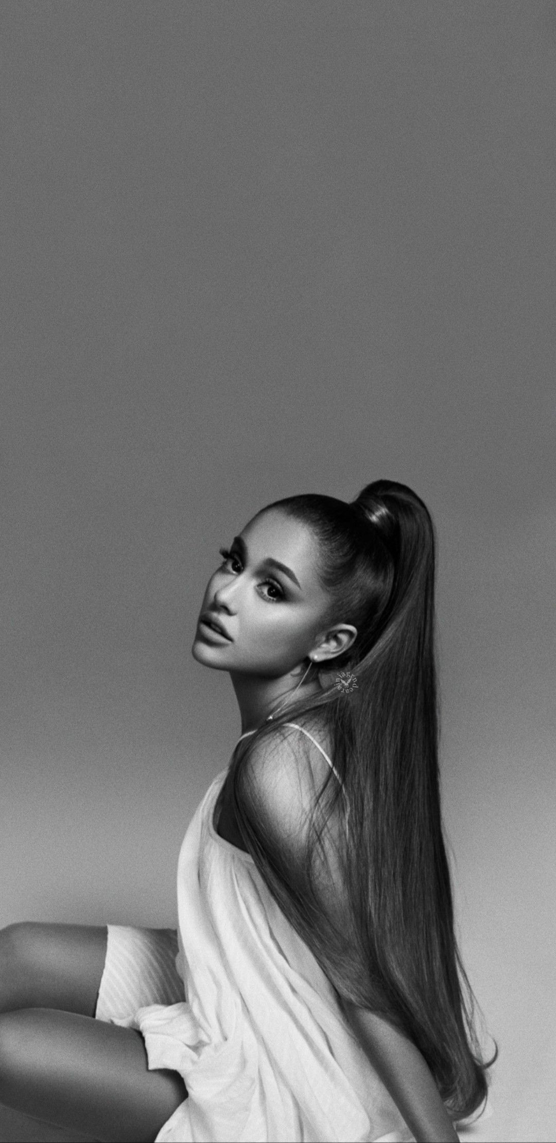 Ariana Grande Portrait 2018 Wallpapers