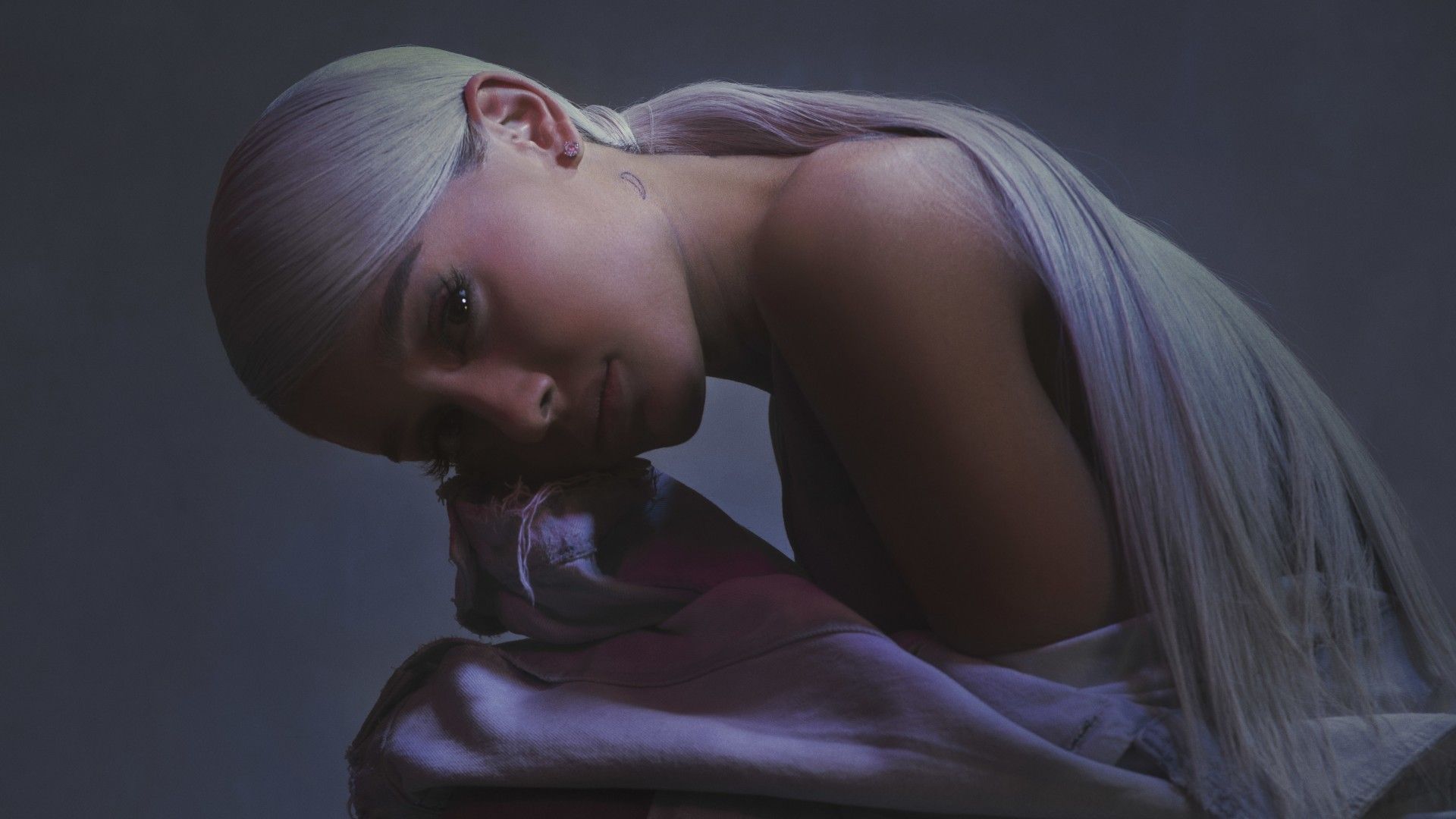 Ariana Grande Portrait 2018 Wallpapers