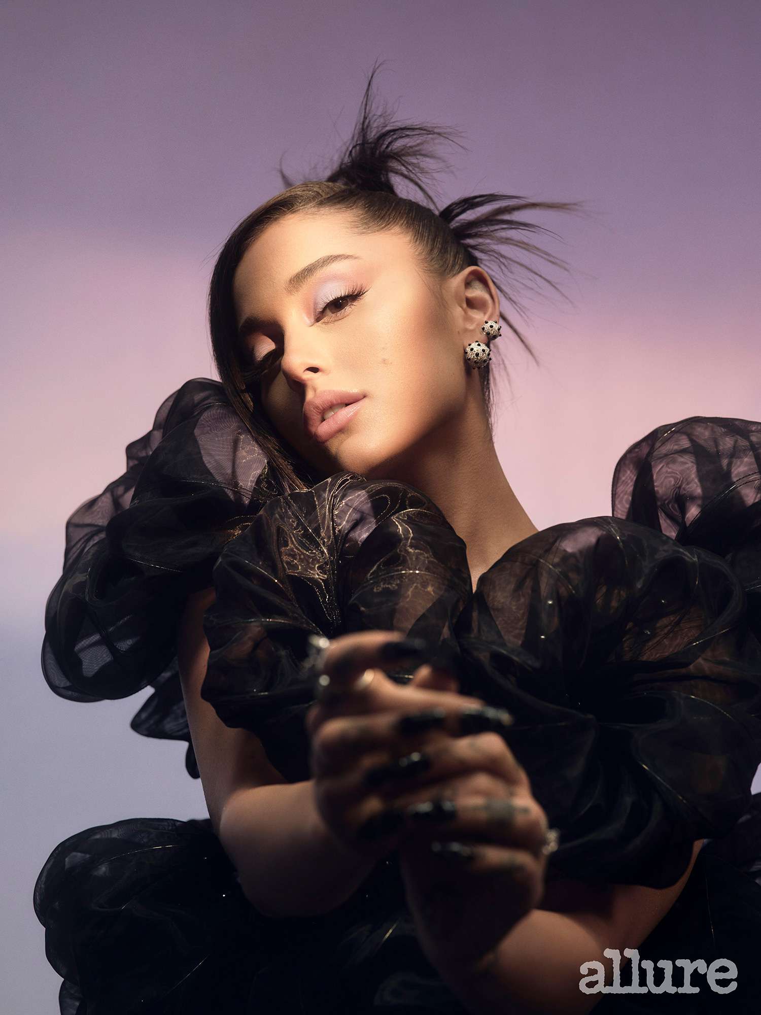 ariana grande, singer, make up Wallpapers