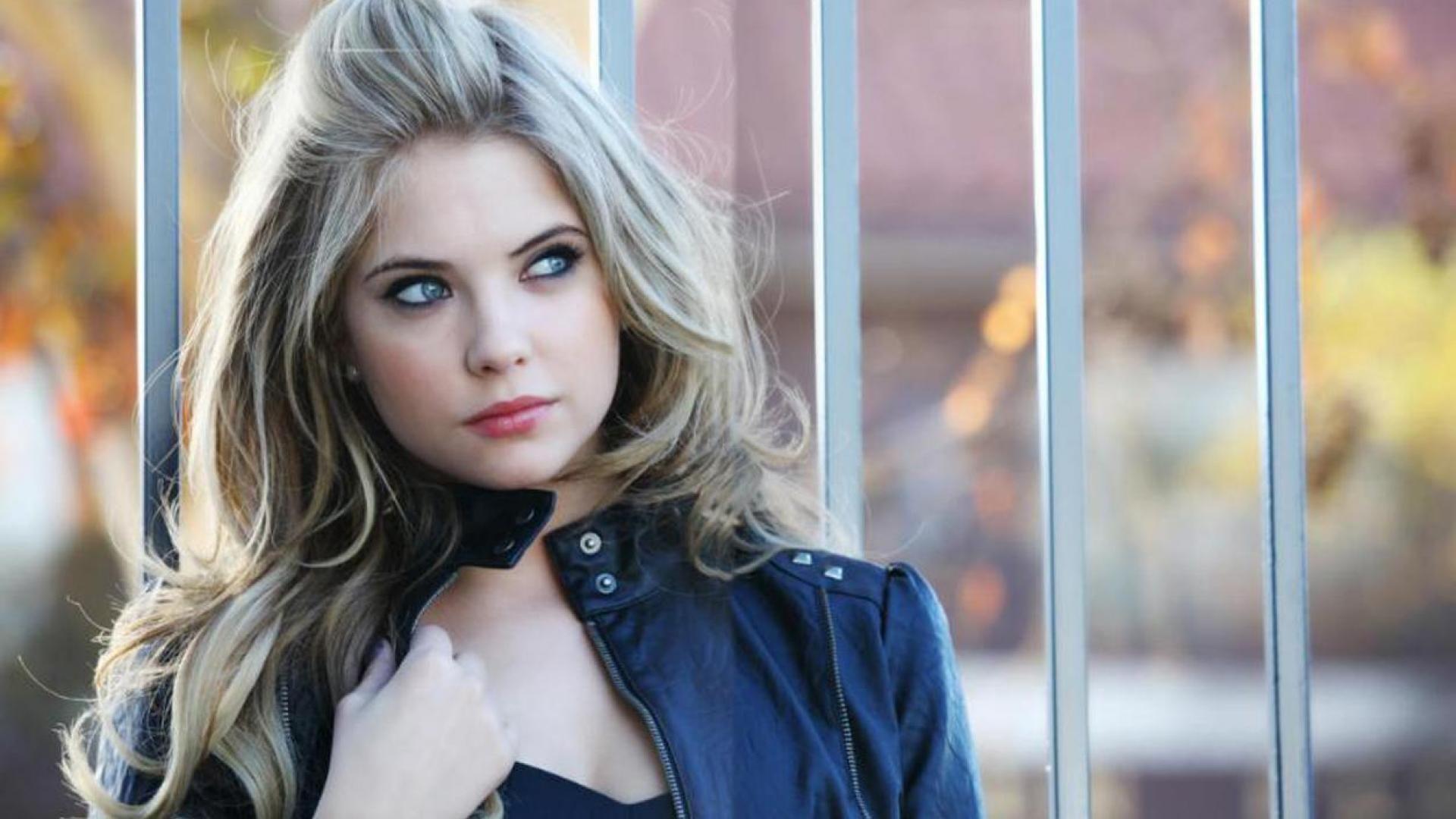 Ashley Benson Wallpapers