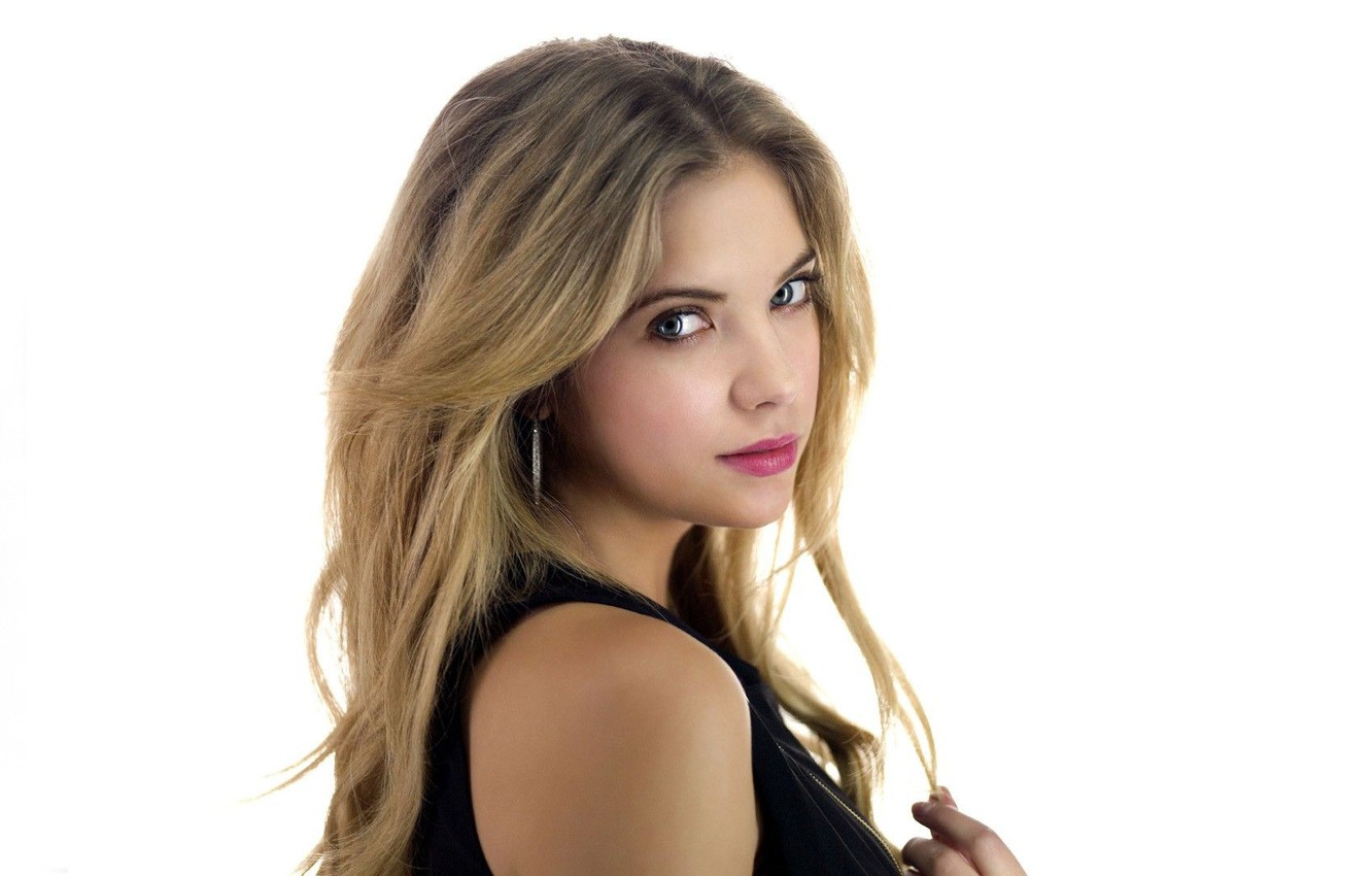 Ashley Benson Wallpapers