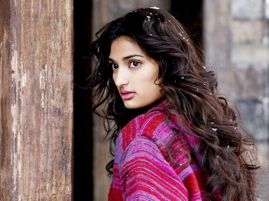 Athiya Shetty Wallpapers