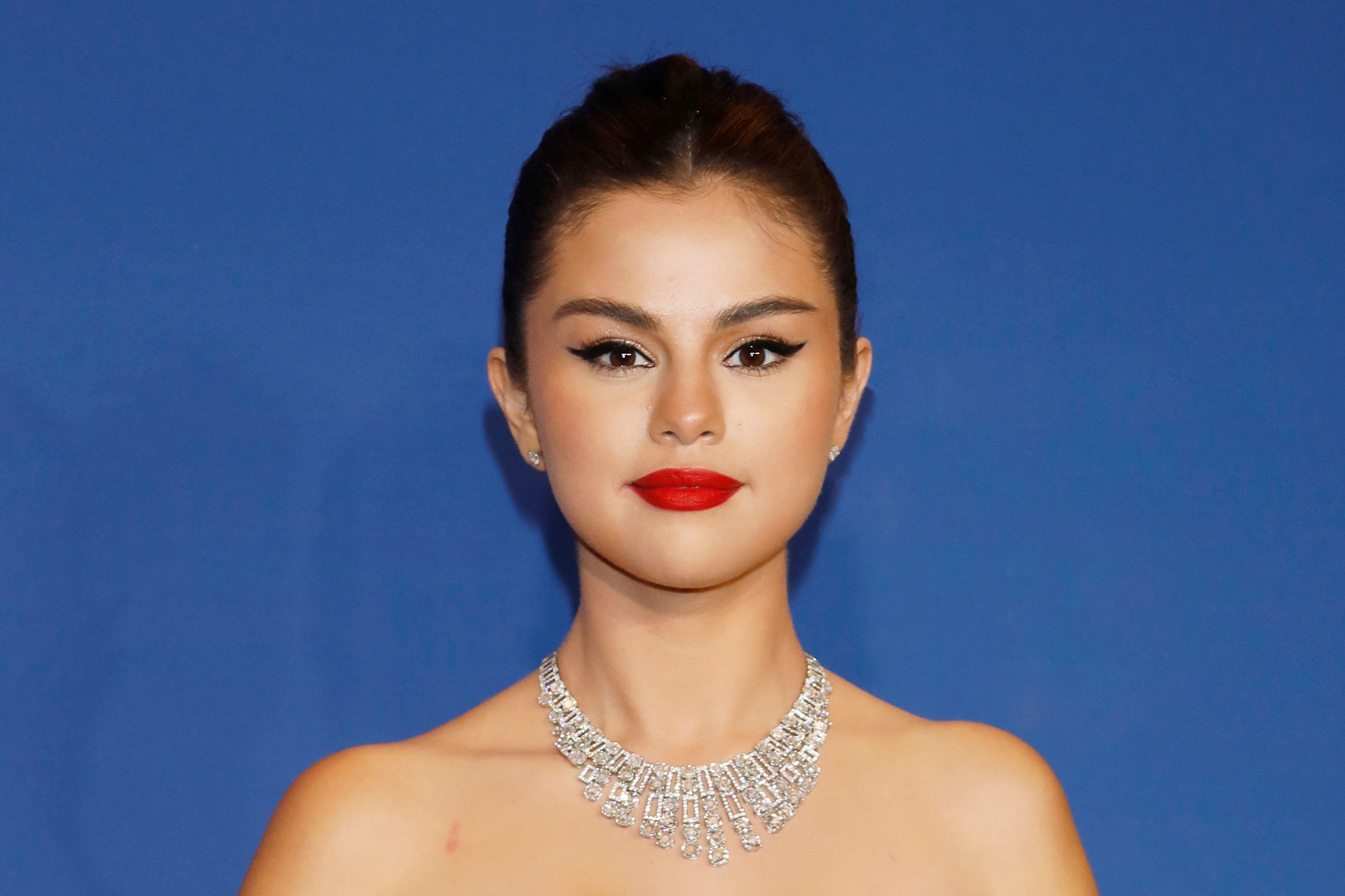 Beautiful Selena Gomez Face Wallpapers