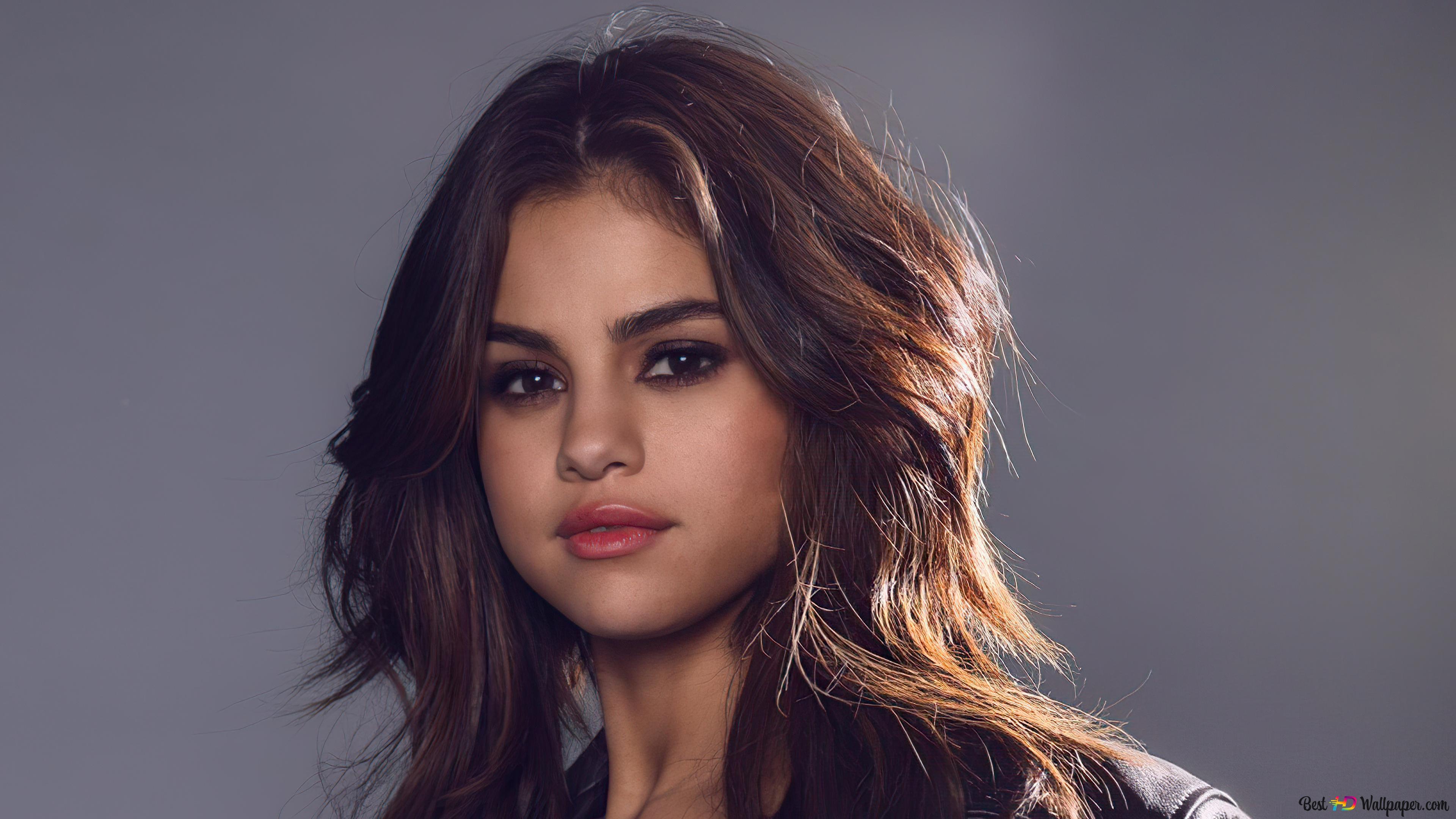 Beautiful Selena Gomez Face Wallpapers