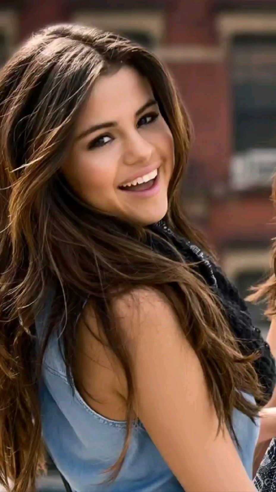 Beautiful Selena Gomez Face Wallpapers