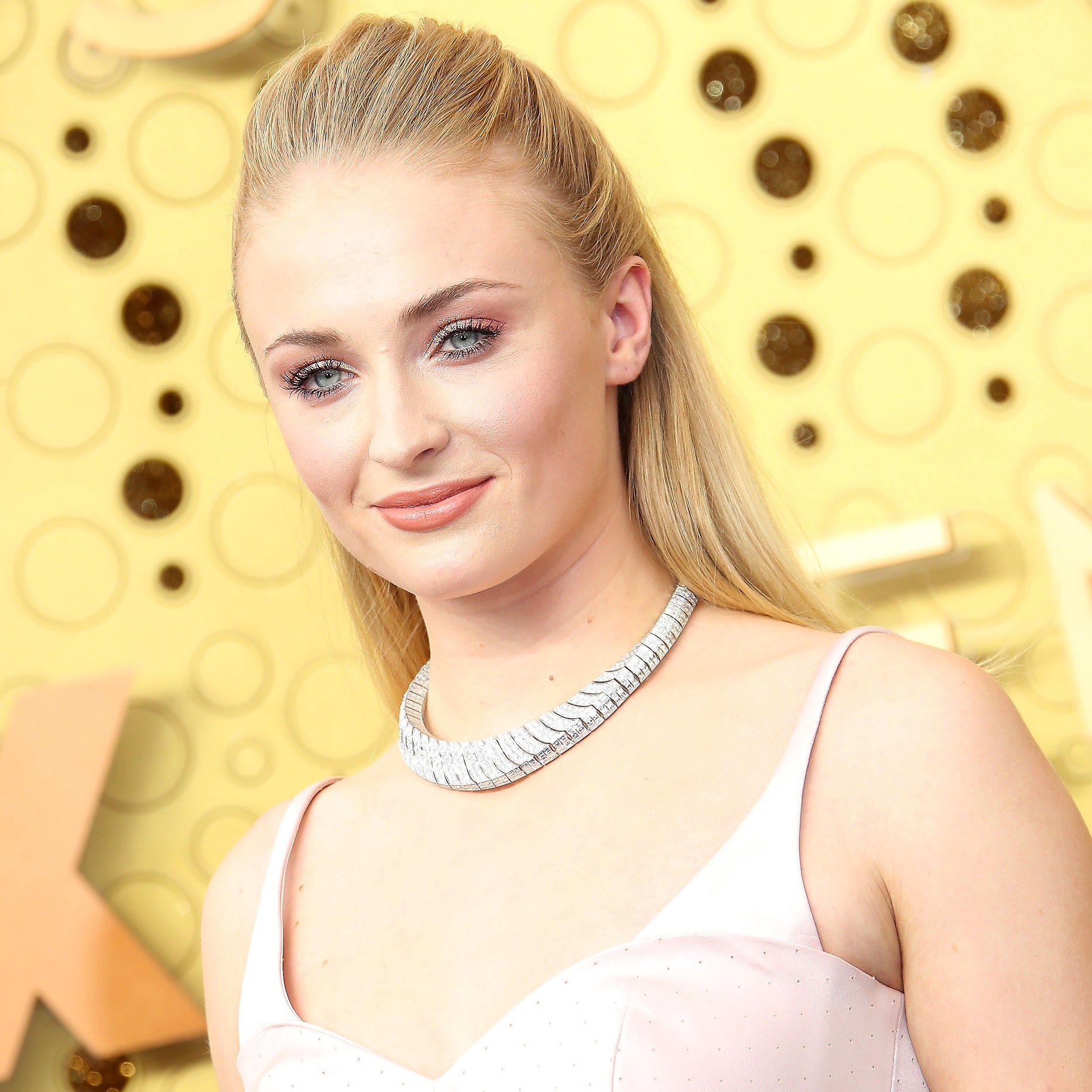 Beautiful Sophie Turner Wallpapers