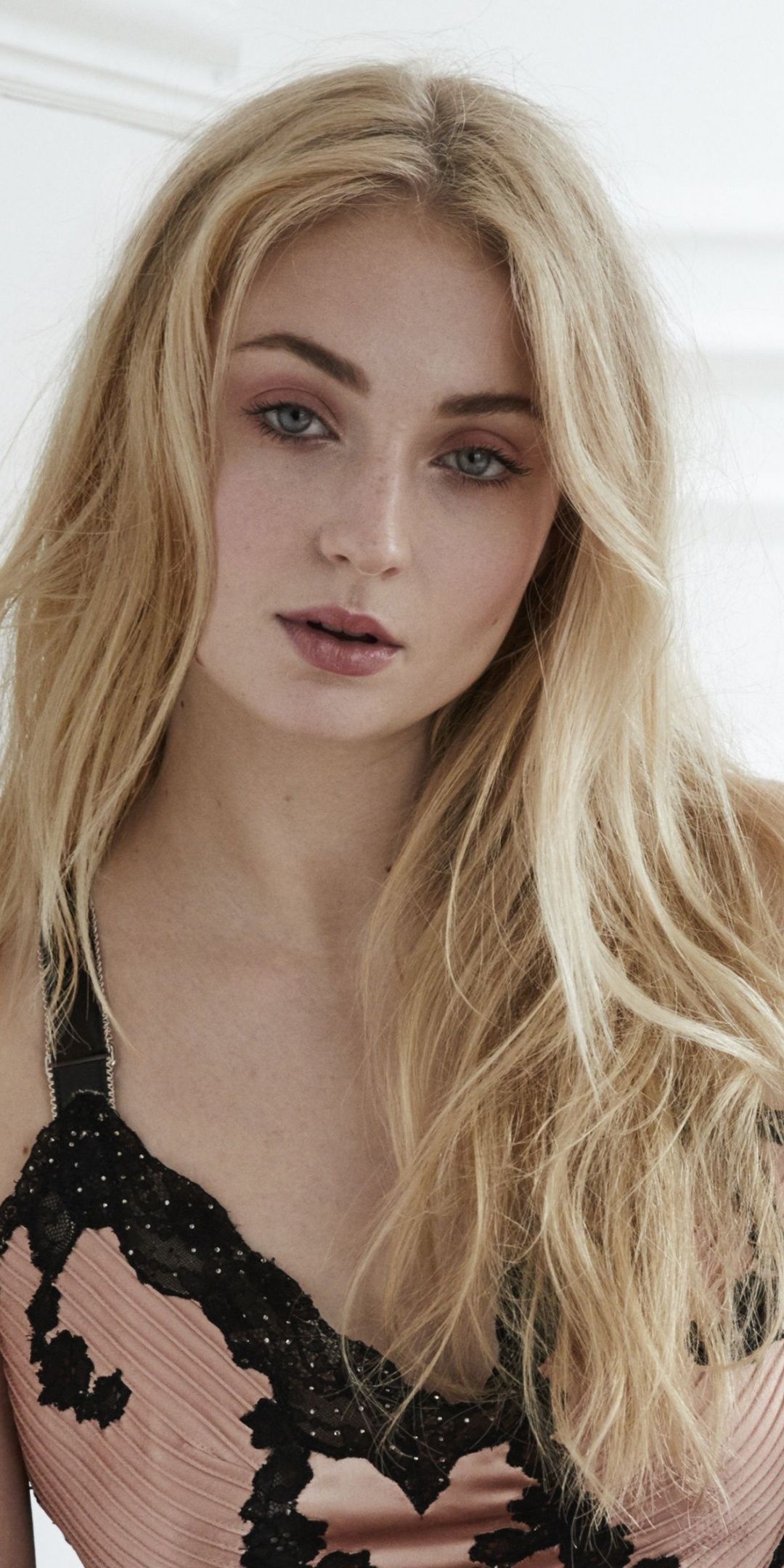 Beautiful Sophie Turner Wallpapers