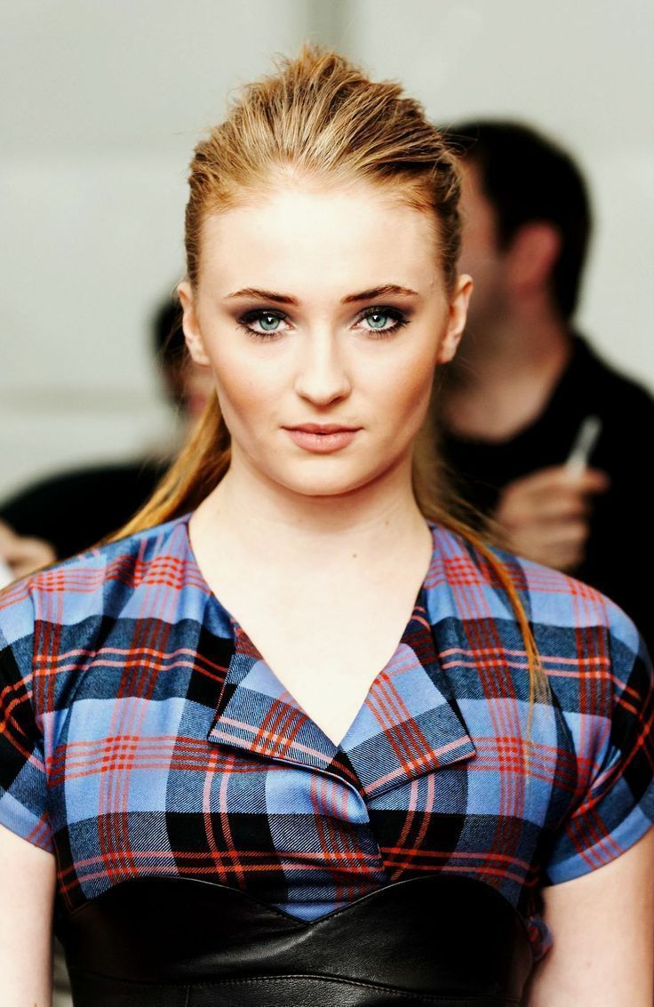 Beautiful Sophie Turner Wallpapers