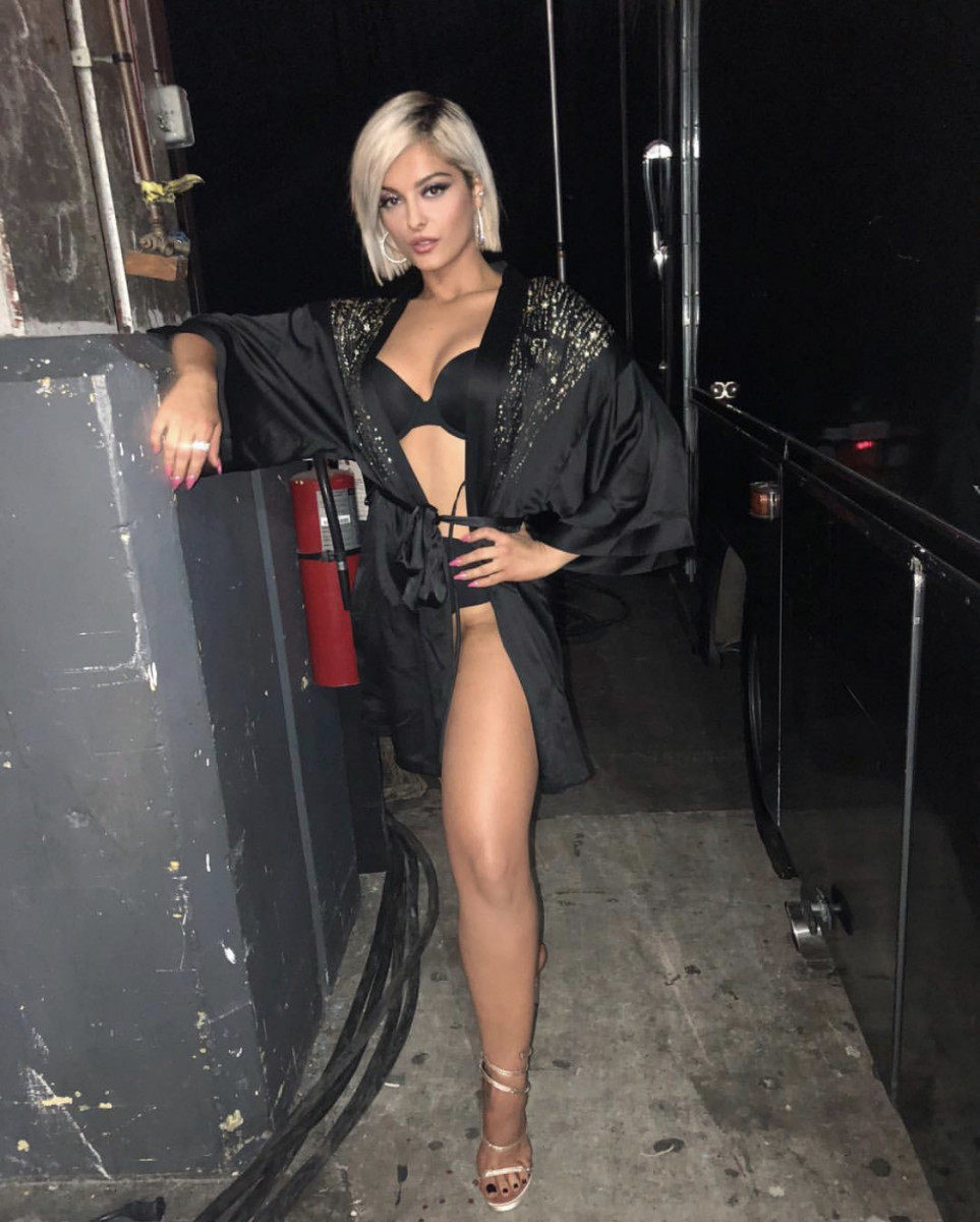 Bebe Rexha Black Dress Wallpapers