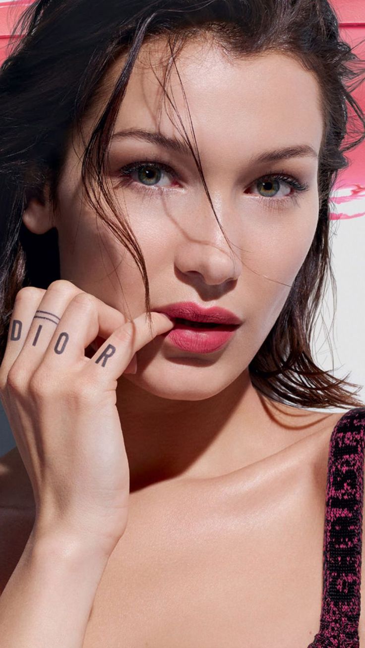 Bella Hadid 2020 Wallpapers