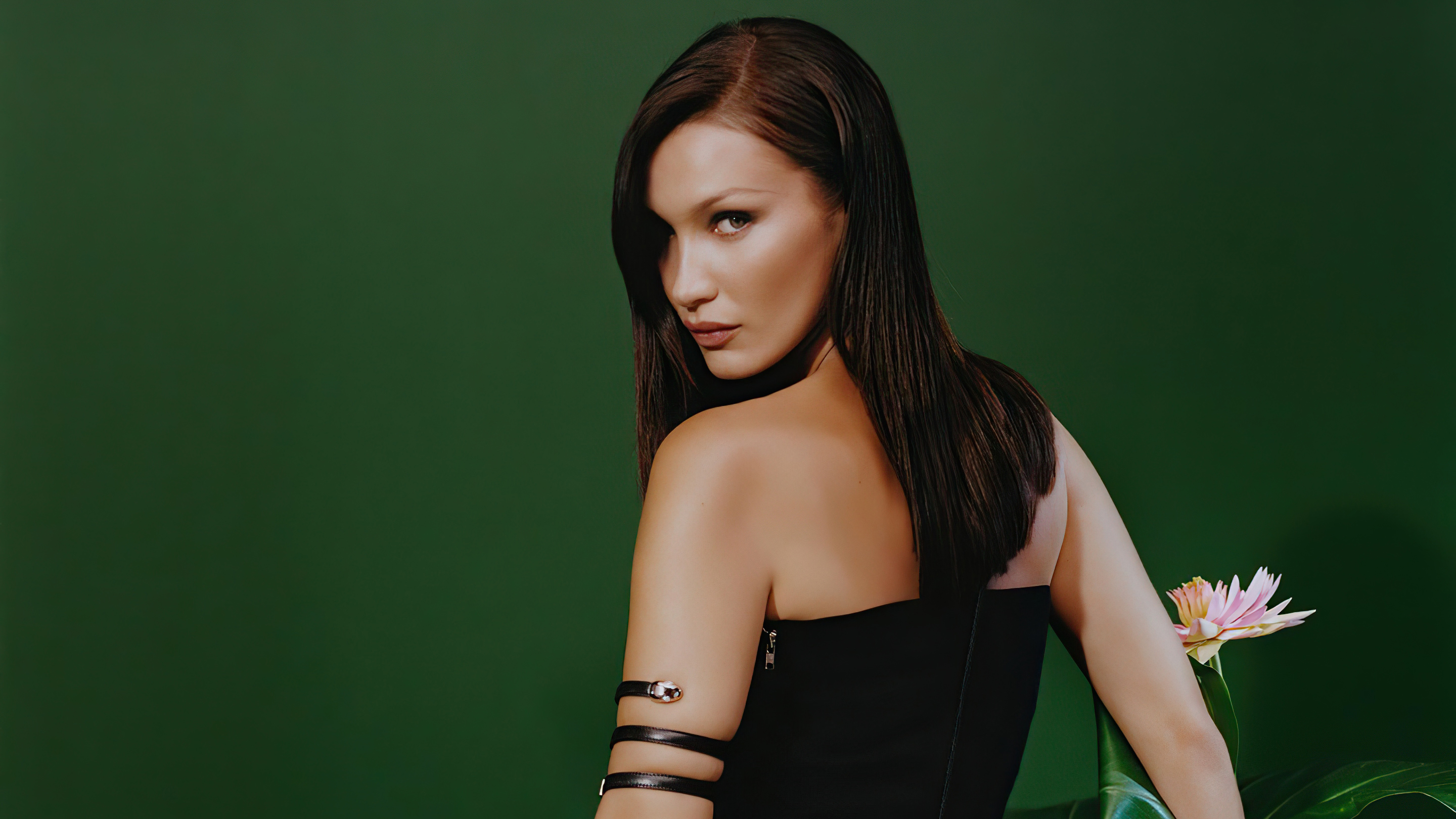 Bella Hadid Nike 2017 Wallpapers