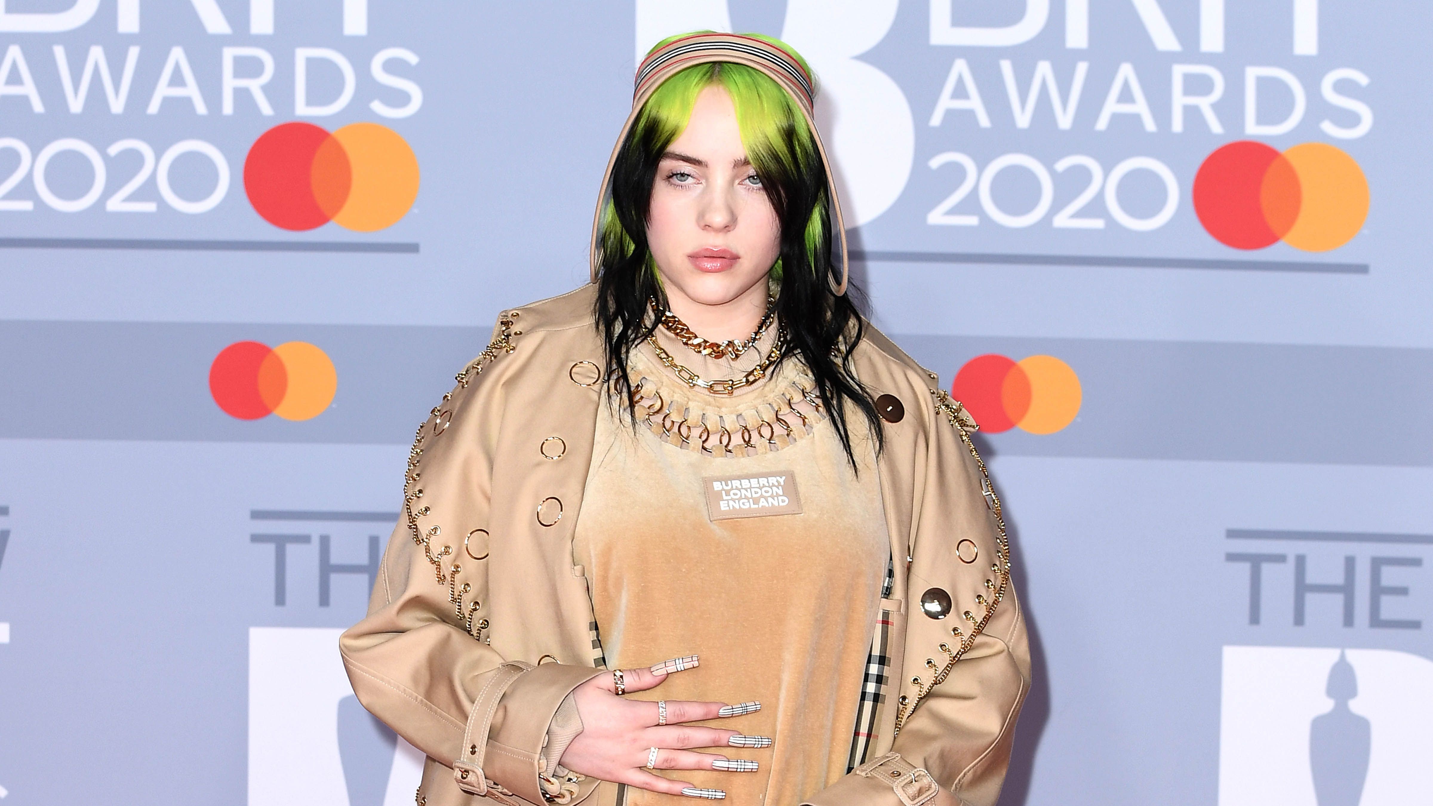 Billie Eilish SNL Wallpapers