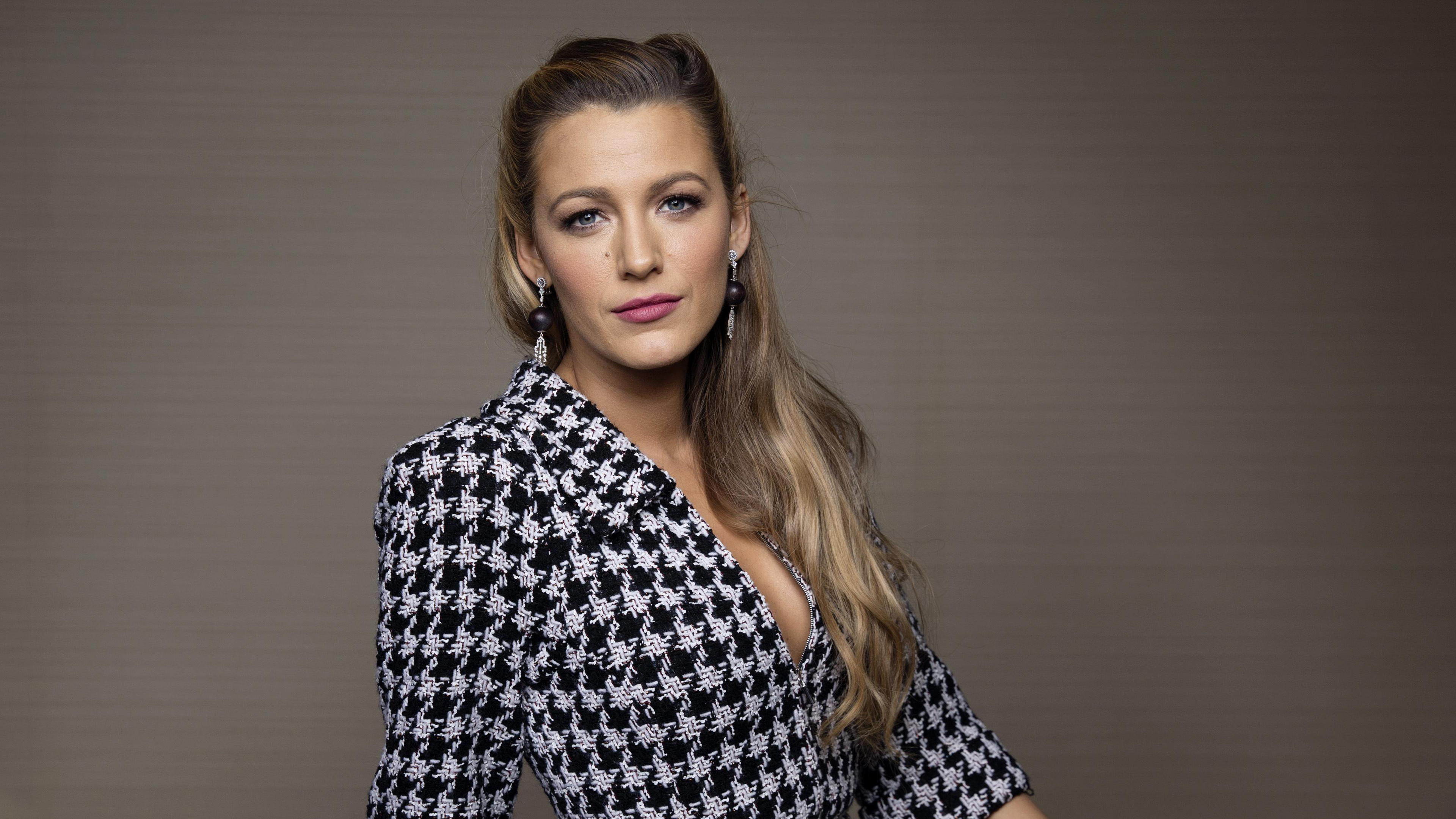 Blake Lively Wallpapers