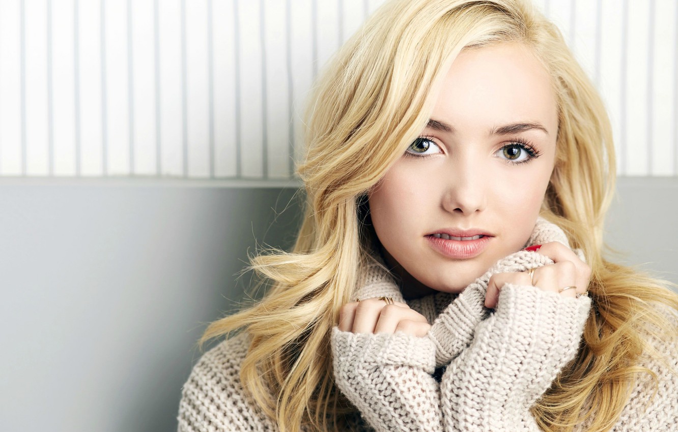 Blonde Peyton List Face 2019 Wallpapers