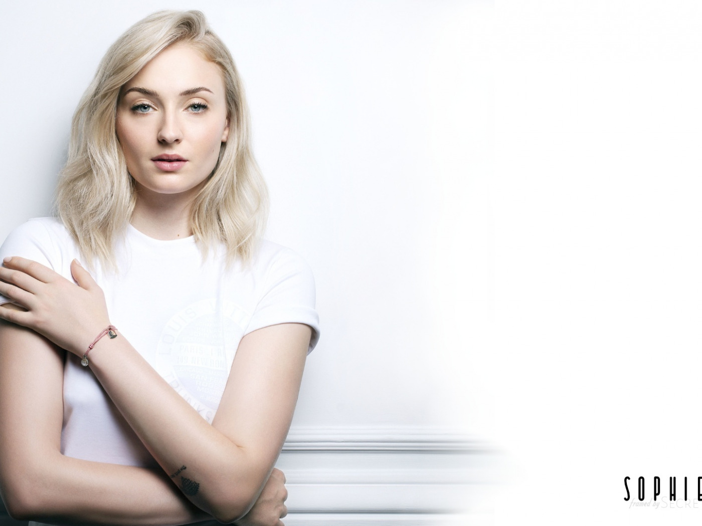 Blonde Sophie Turner Blue Eyes Wallpapers