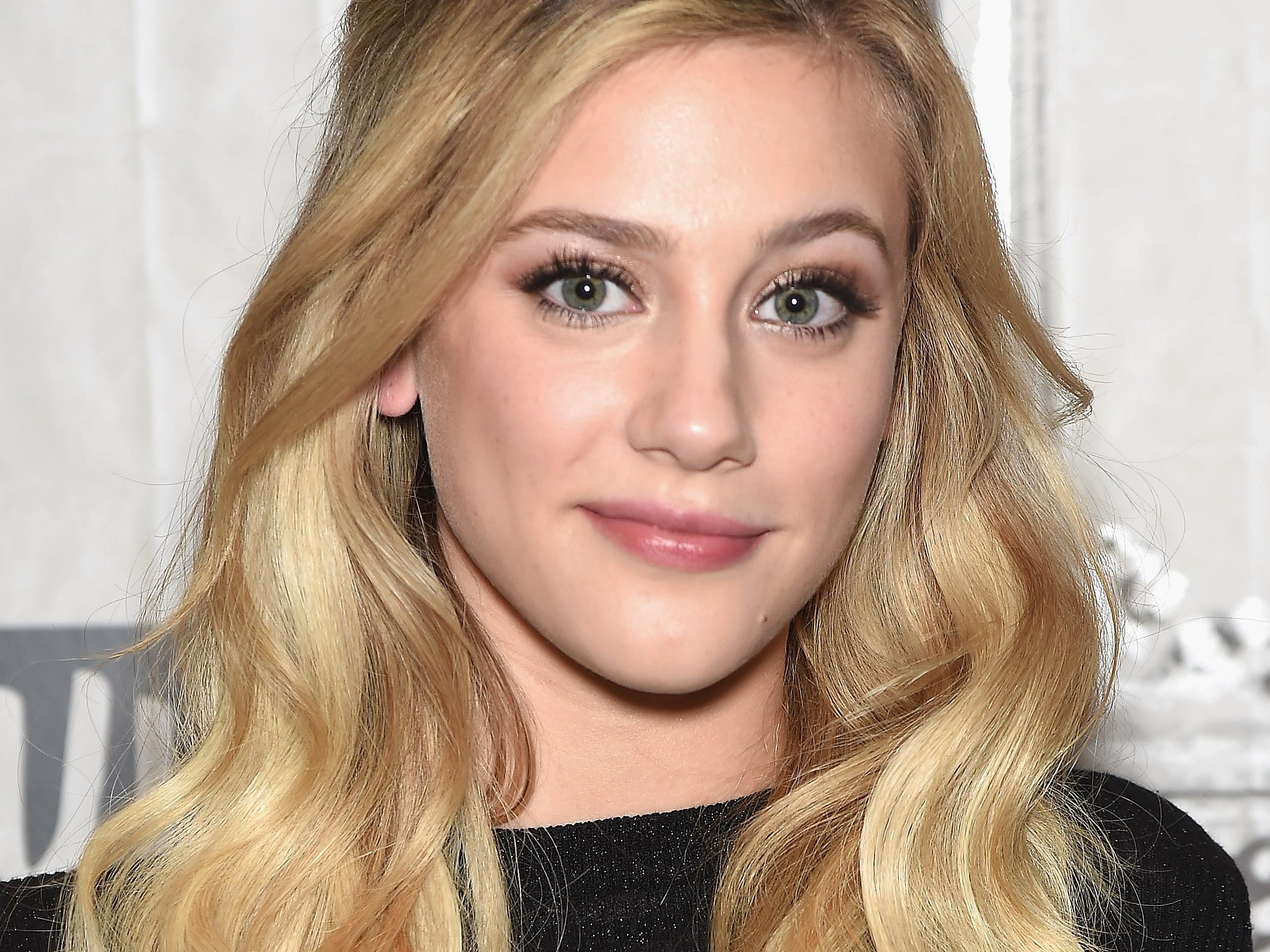 Blong Lili Reinhart Face Wallpapers