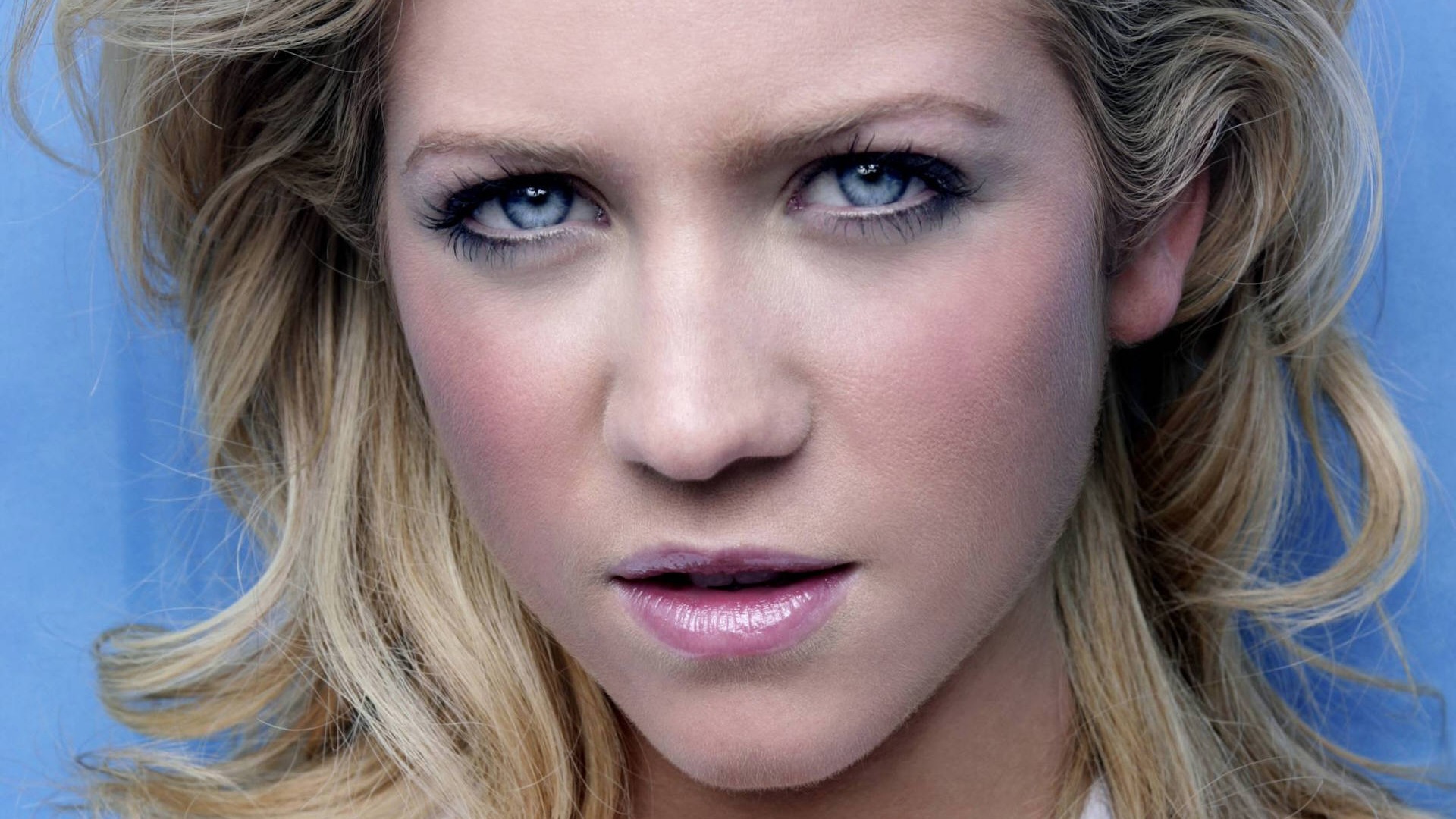Brittany Snow Wallpapers
