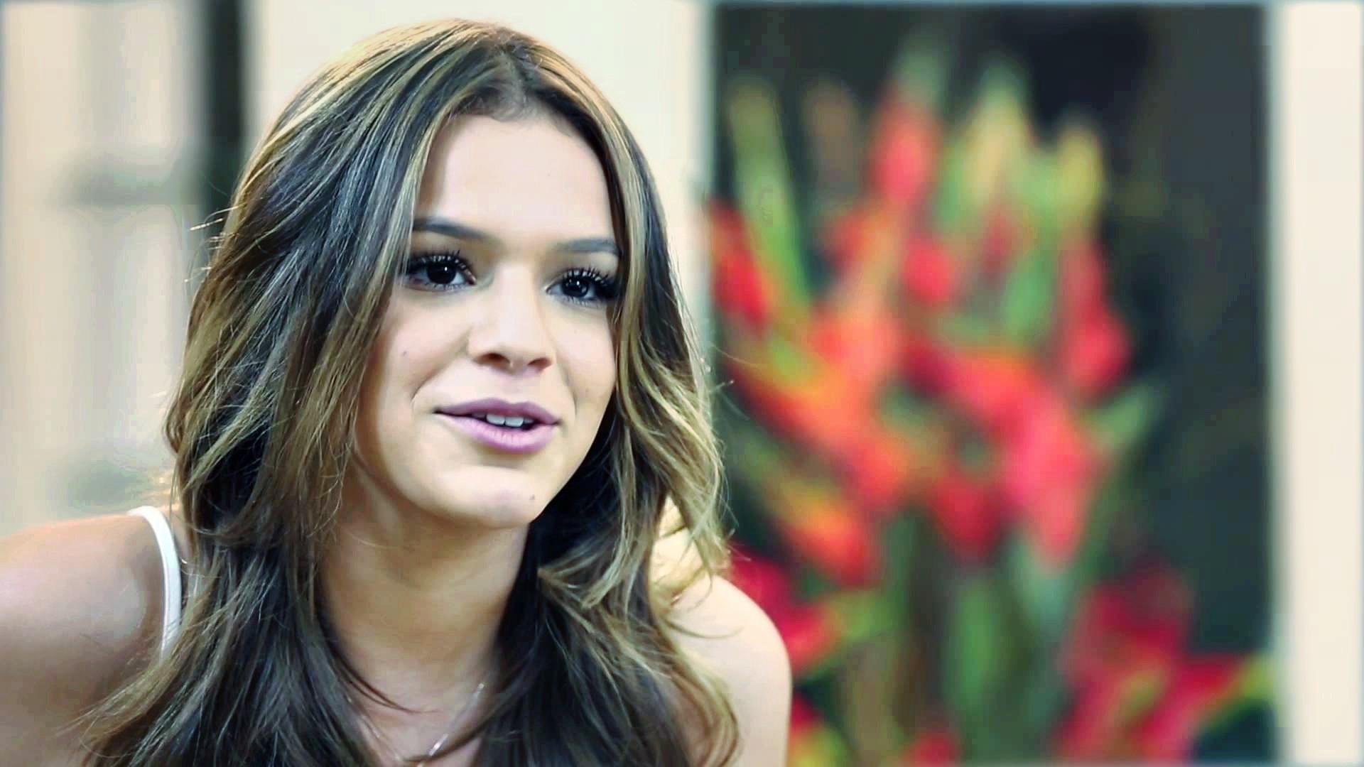 Bruna Marquezine Wallpapers