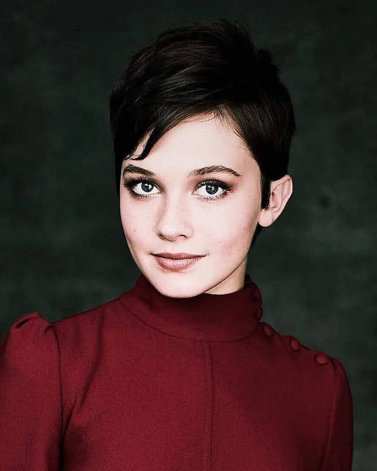 Cailee Spaeny Short Hair Wallpapers