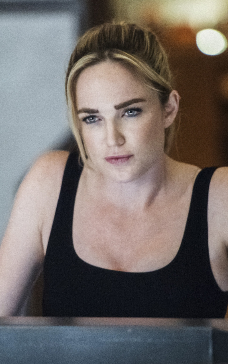 Caity Lotz Wallpapers