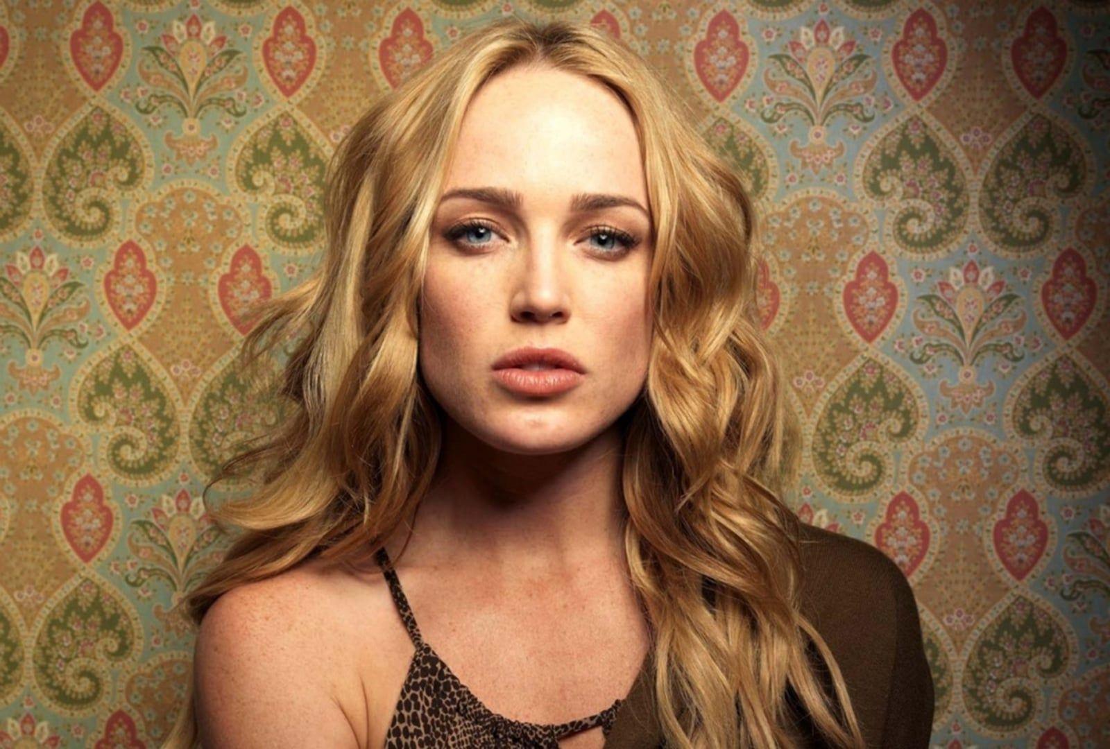 Caity Lotz 2021 Wallpapers