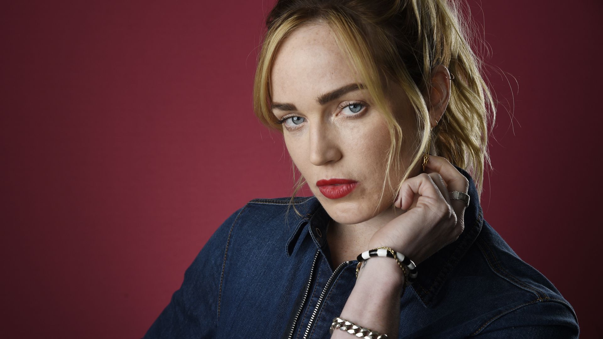 Caity Lotz Photoshoot 2017 Wallpapers