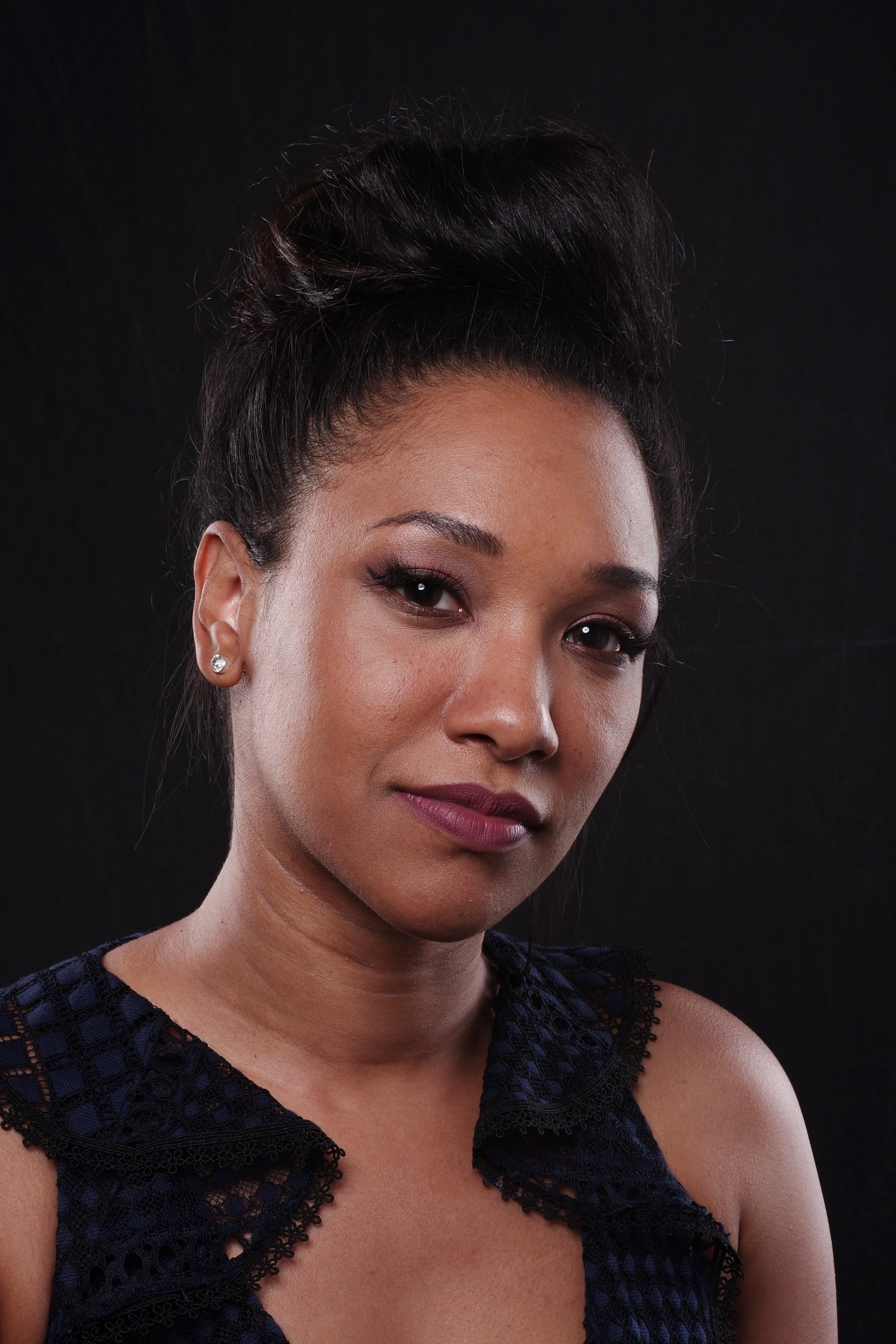 Candice Patton Wallpapers