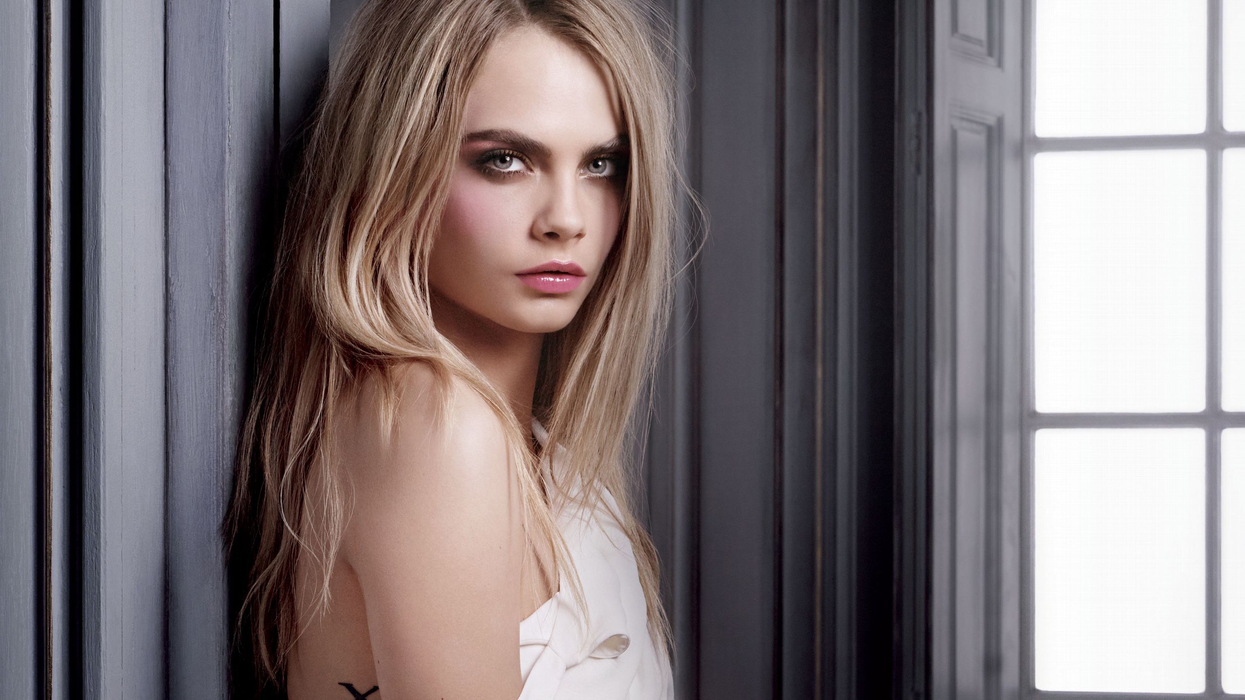 Cara Delevingne English Wallpapers