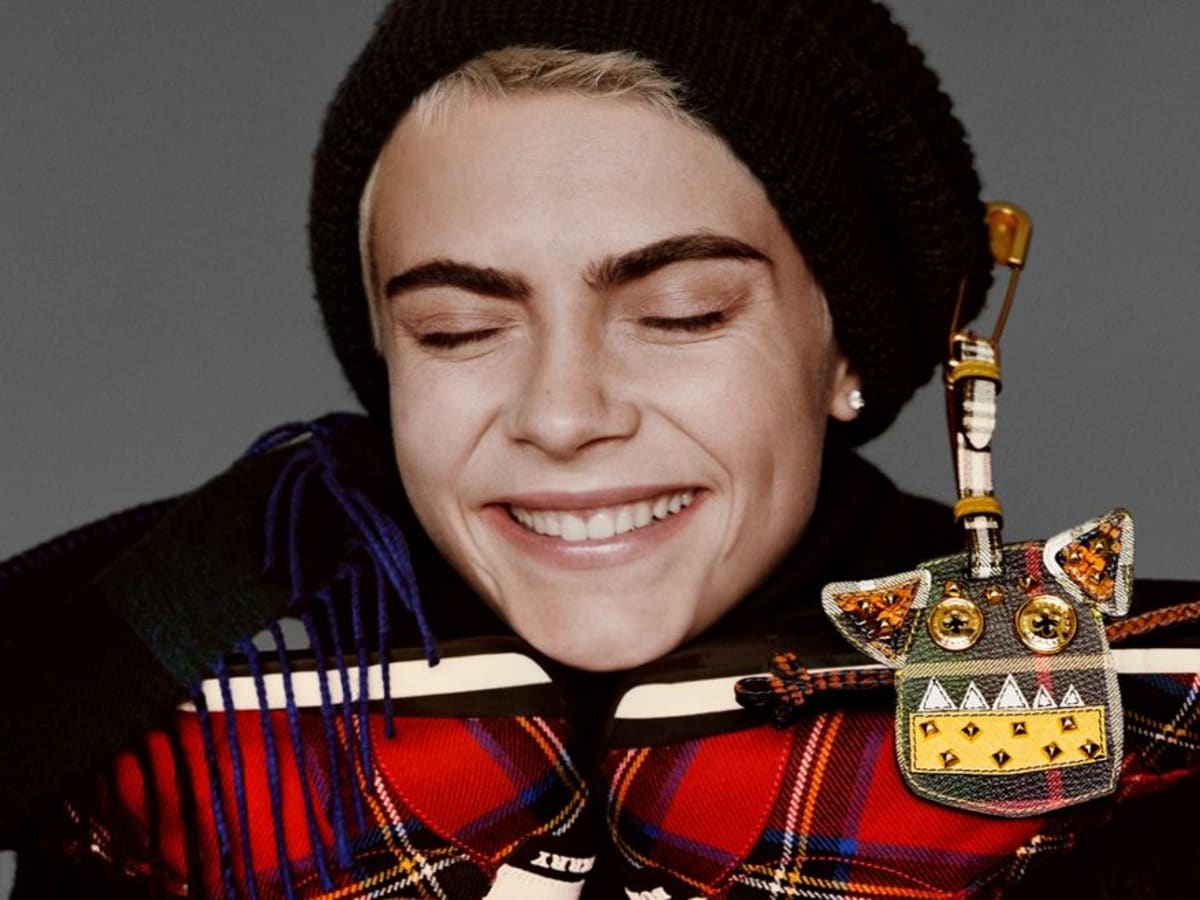 Cara Delevingne Funny Shoot For Burberry Holiday Wallpapers