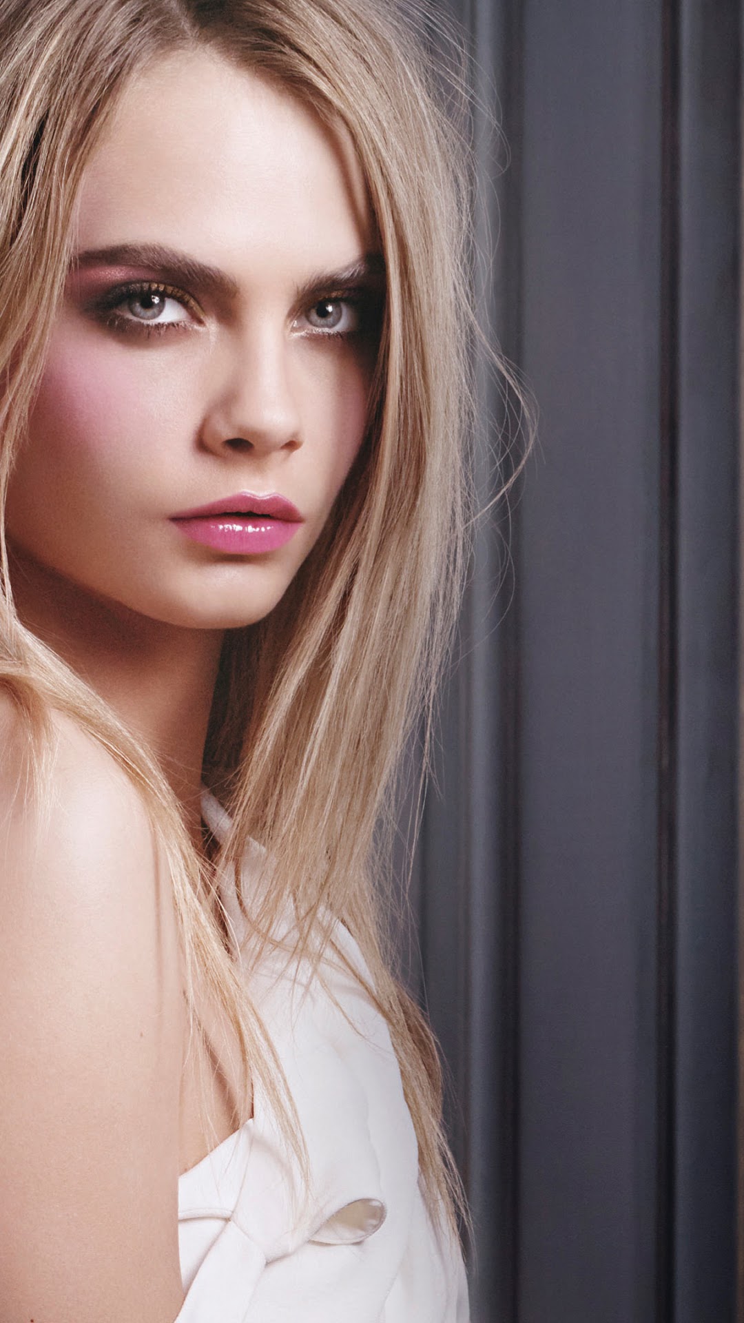 Cara Delevingne Lying Wallpapers