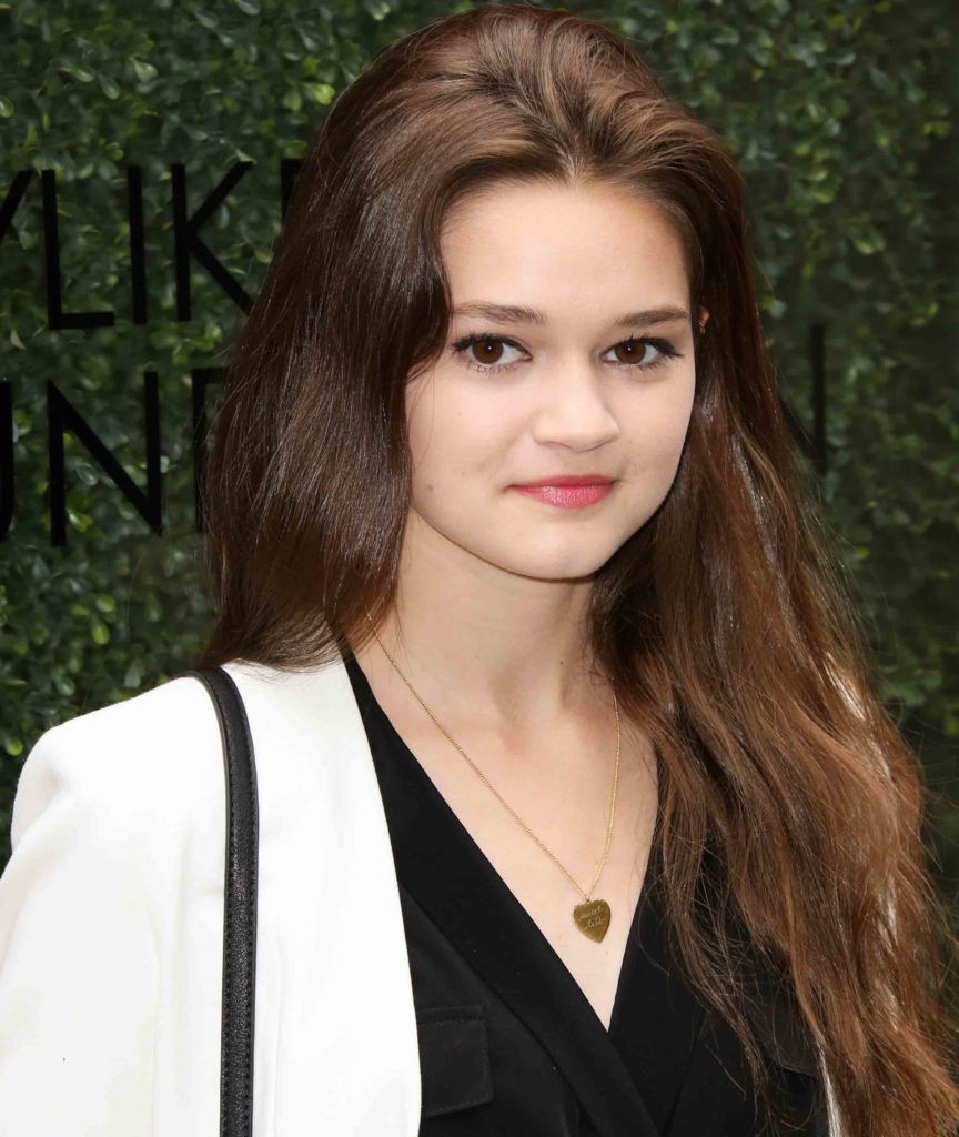 Ciara Bravo Cute Actress 2021 Wallpapers