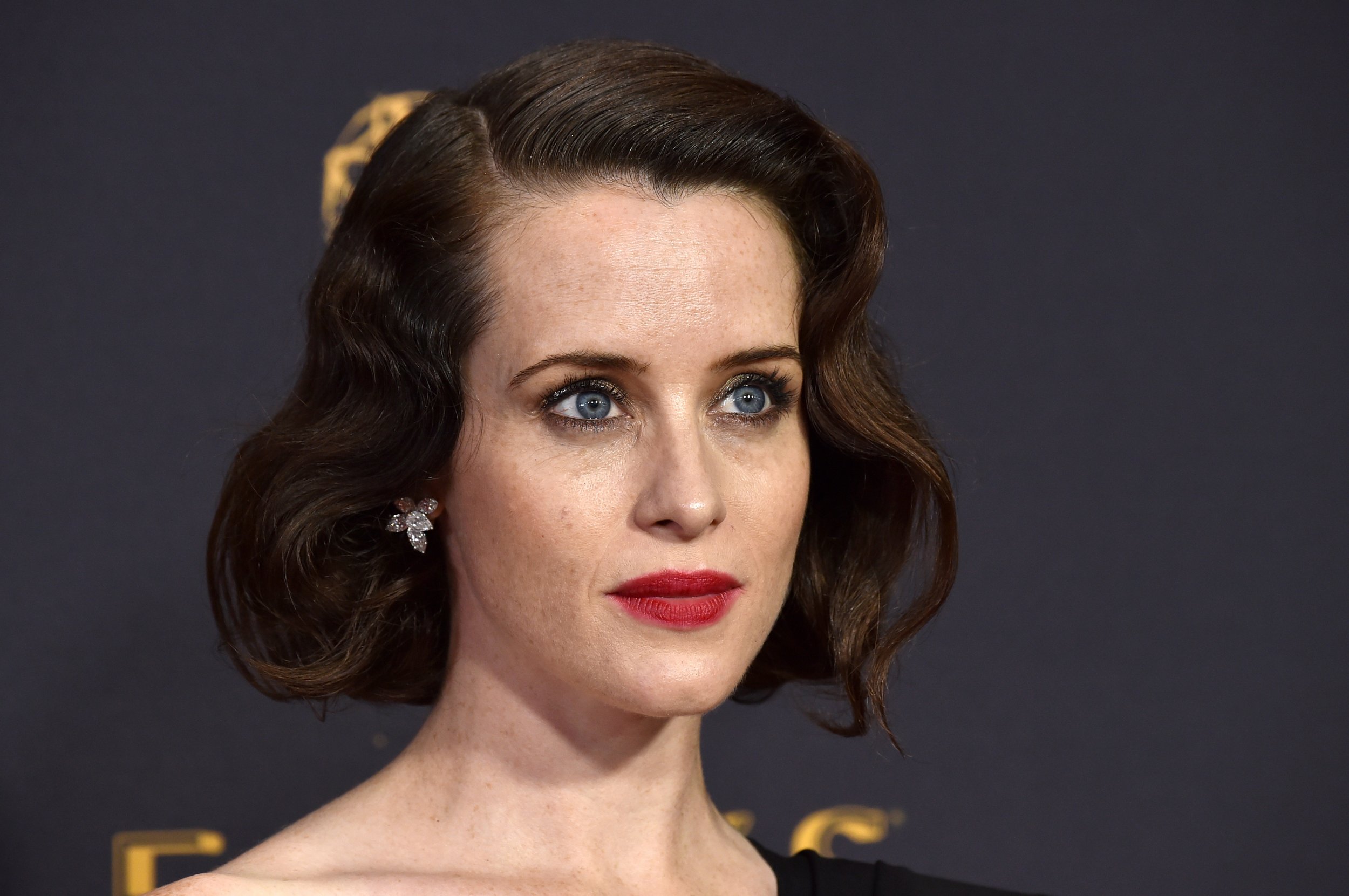 Claire Foy The Crown Actress Wallpapers